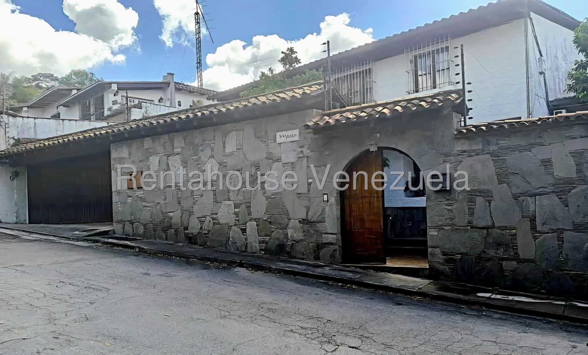 Casa en venta en Caracas (La Lagunita Country Club), foto 2 de 12