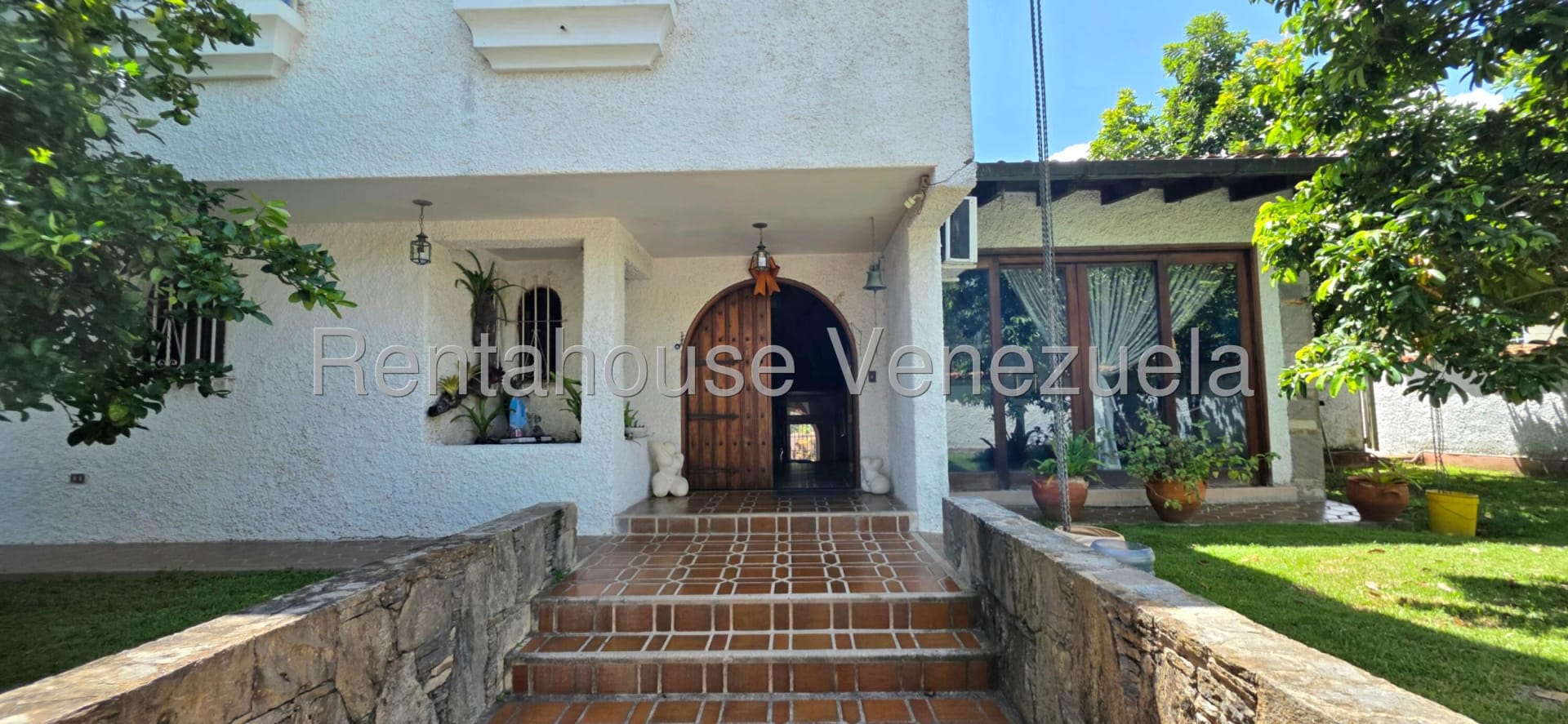 Casa en venta en Caracas (La Lagunita Country Club), foto 3 de 12