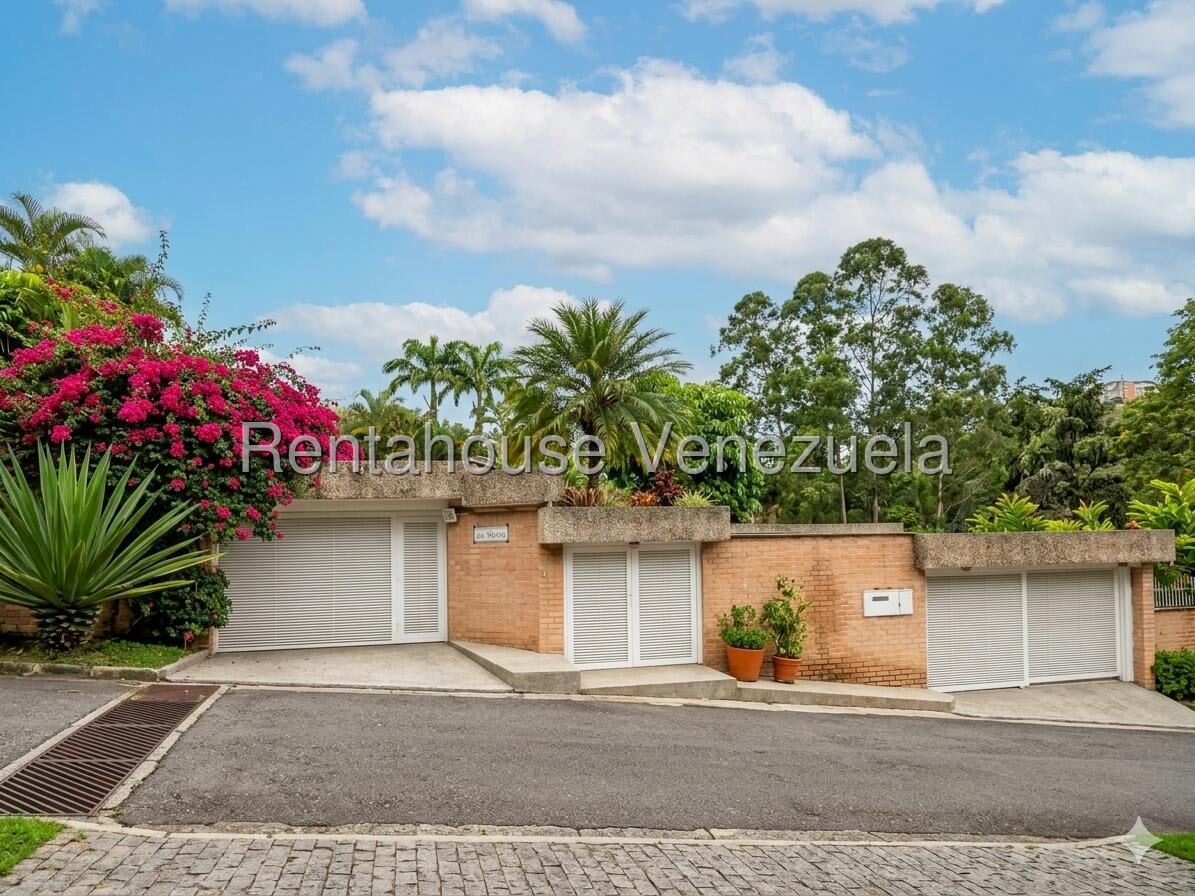 Casa en venta en Caracas (La Lagunita Country Club), foto 1 de 12