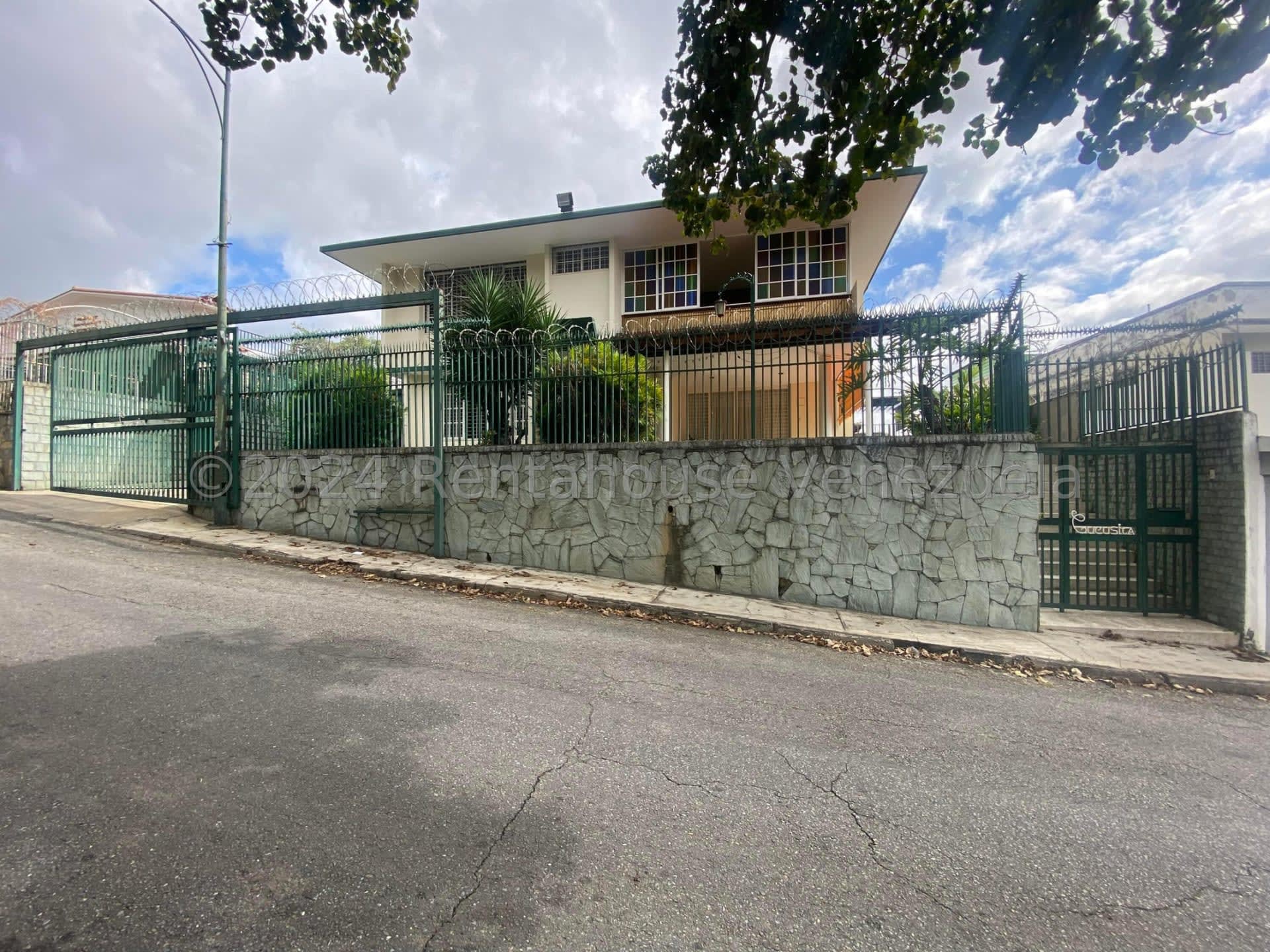 Casa en venta en Caracas (El Marques), foto 1 de 12