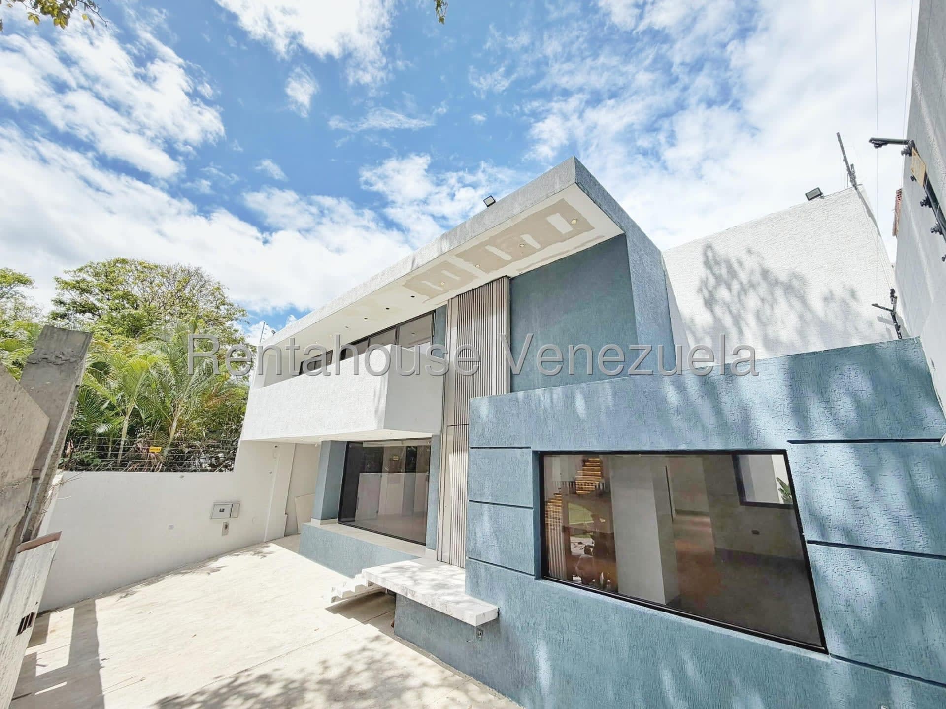 Casa en venta en Caracas (San Roman), foto 1 de 12
