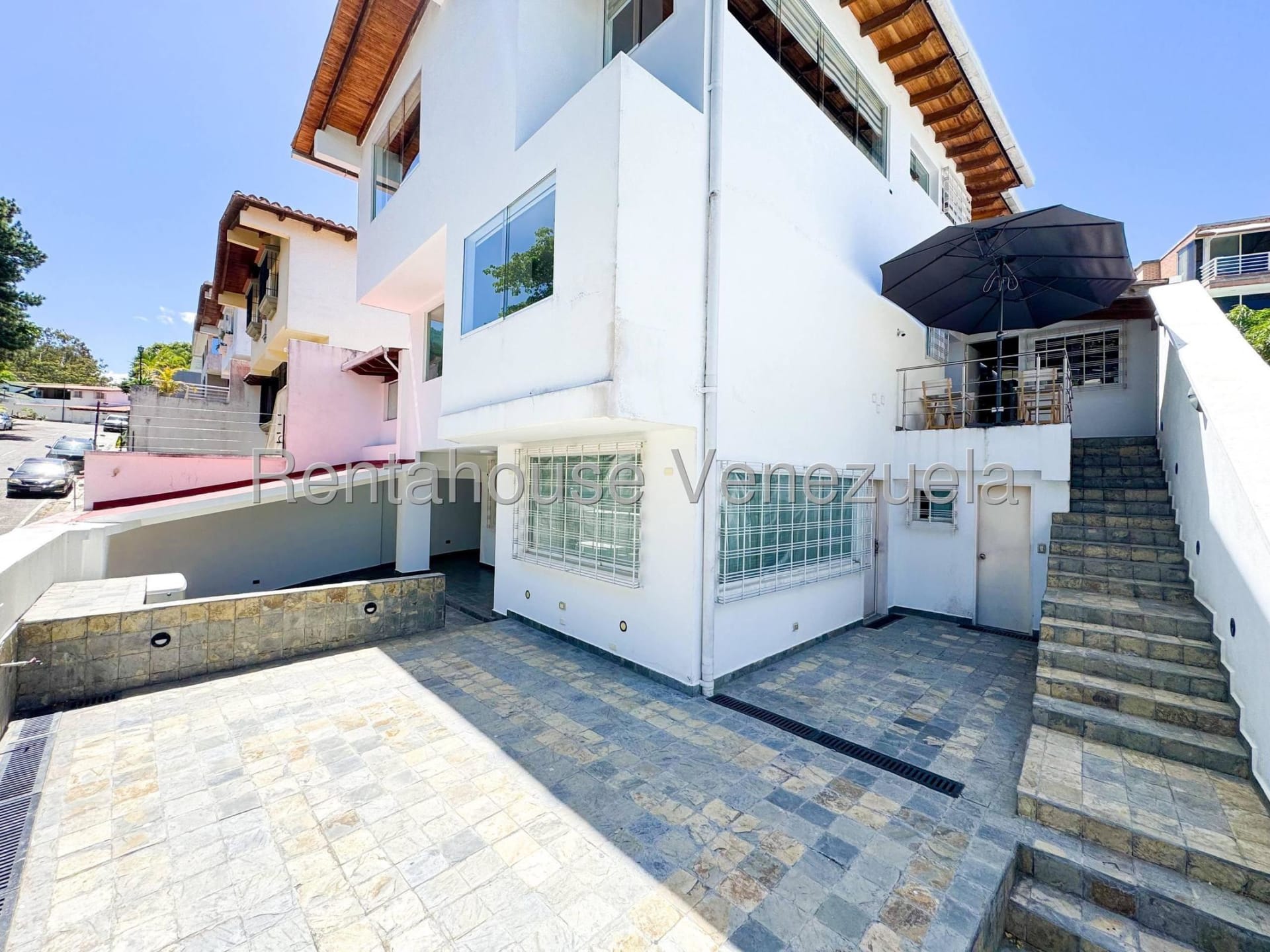 Casa en venta en Caracas (Prados del Este), foto 2 de 12