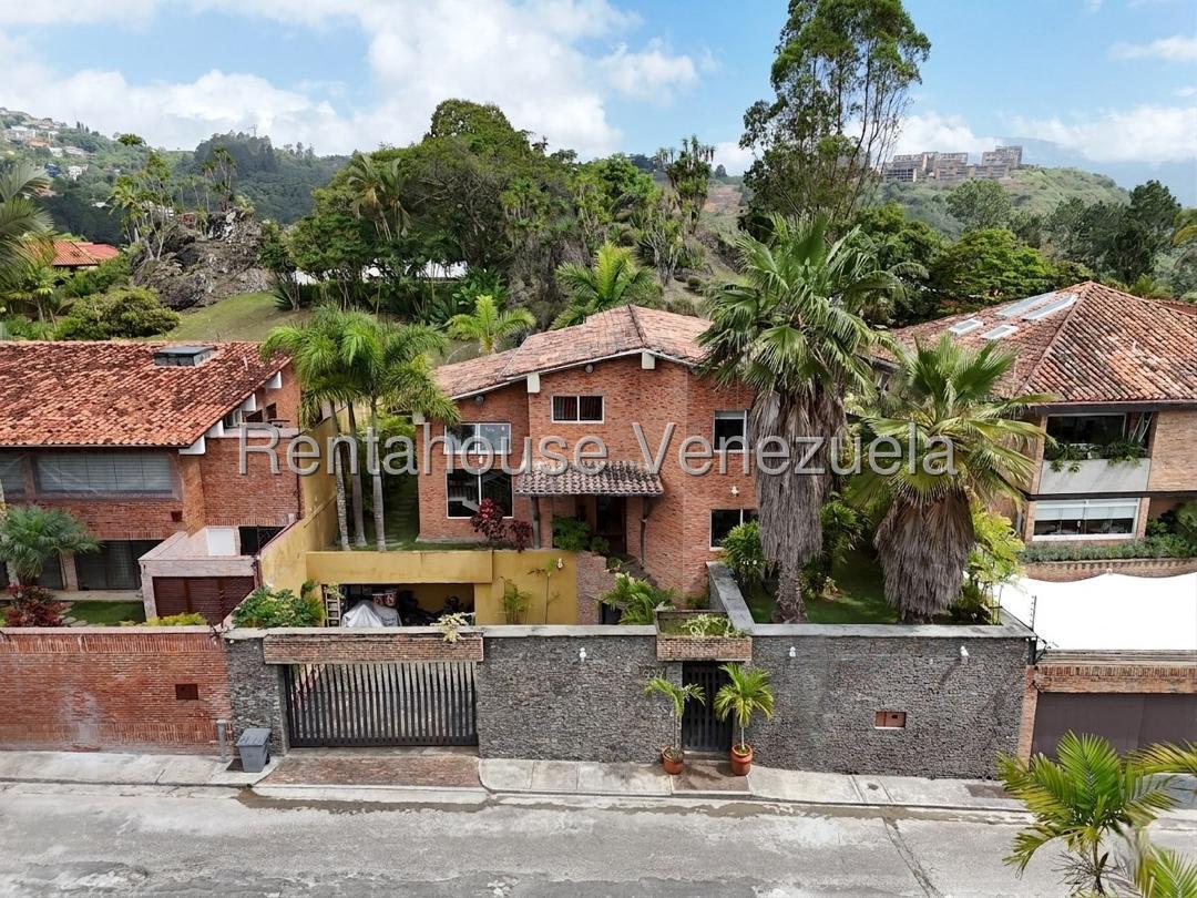Casa en venta en Caracas (La Lagunita Country Club), foto 1 de 12