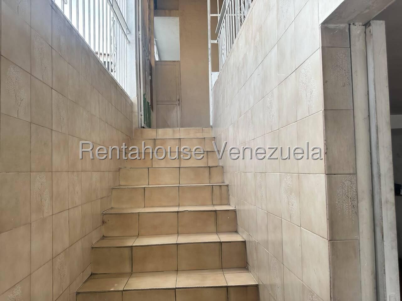 Casa en venta en Caracas (El Llanito), foto 2 de 12