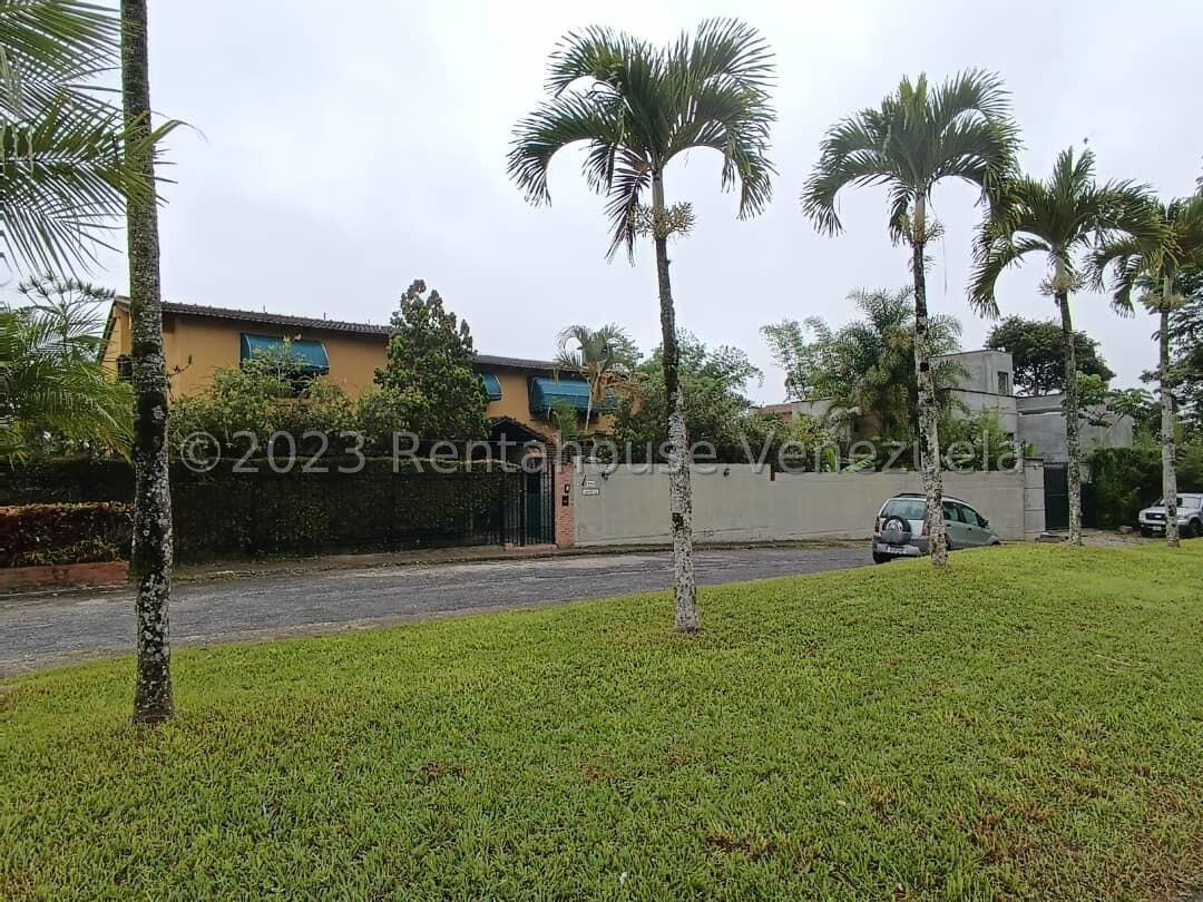 Casa en venta en Caracas (La Lagunita Country Club), foto 2 de 12