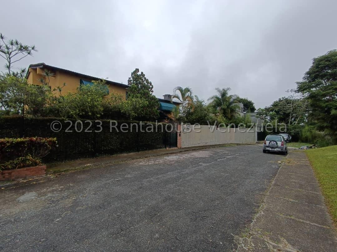 Casa en venta en Caracas (La Lagunita Country Club), foto 1 de 12