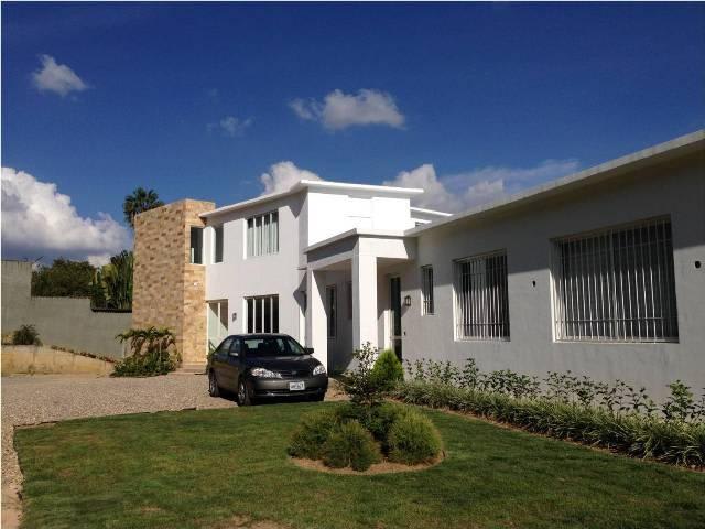Casa en venta en Caracas (La Lagunita Country Club), foto 3 de 12