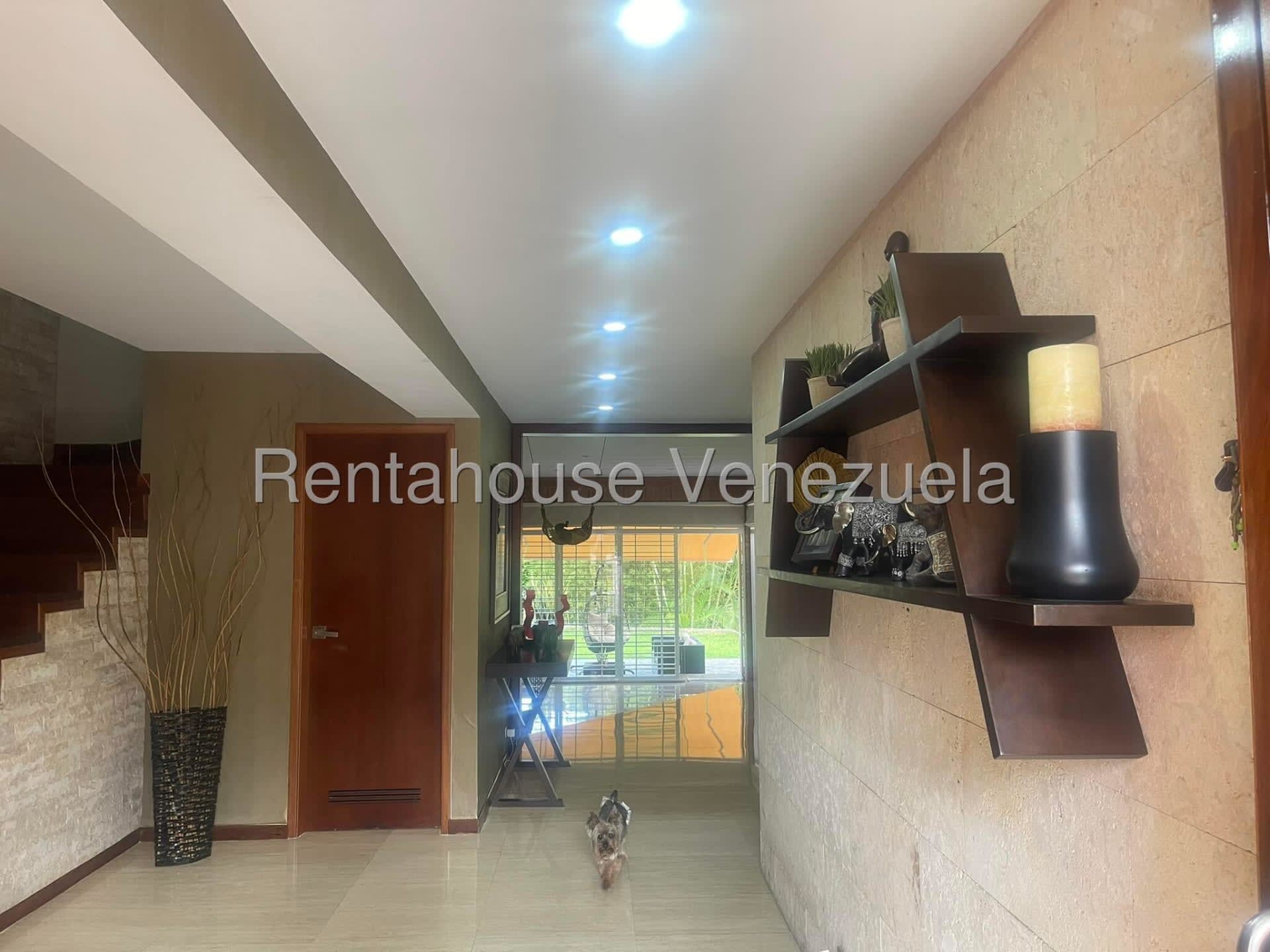 Casa en venta en Caracas (La Lagunita Country Club), foto 3 de 12