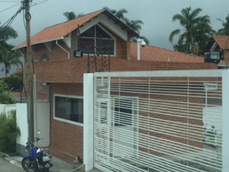 Casa en venta en Caracas (Oripoto), foto 2 de 12