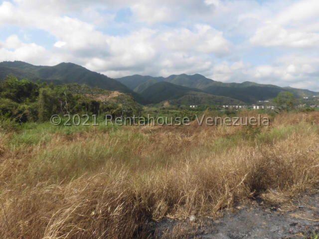 Terreno en venta en Caracas (Vega Arriba), foto 2 de 8