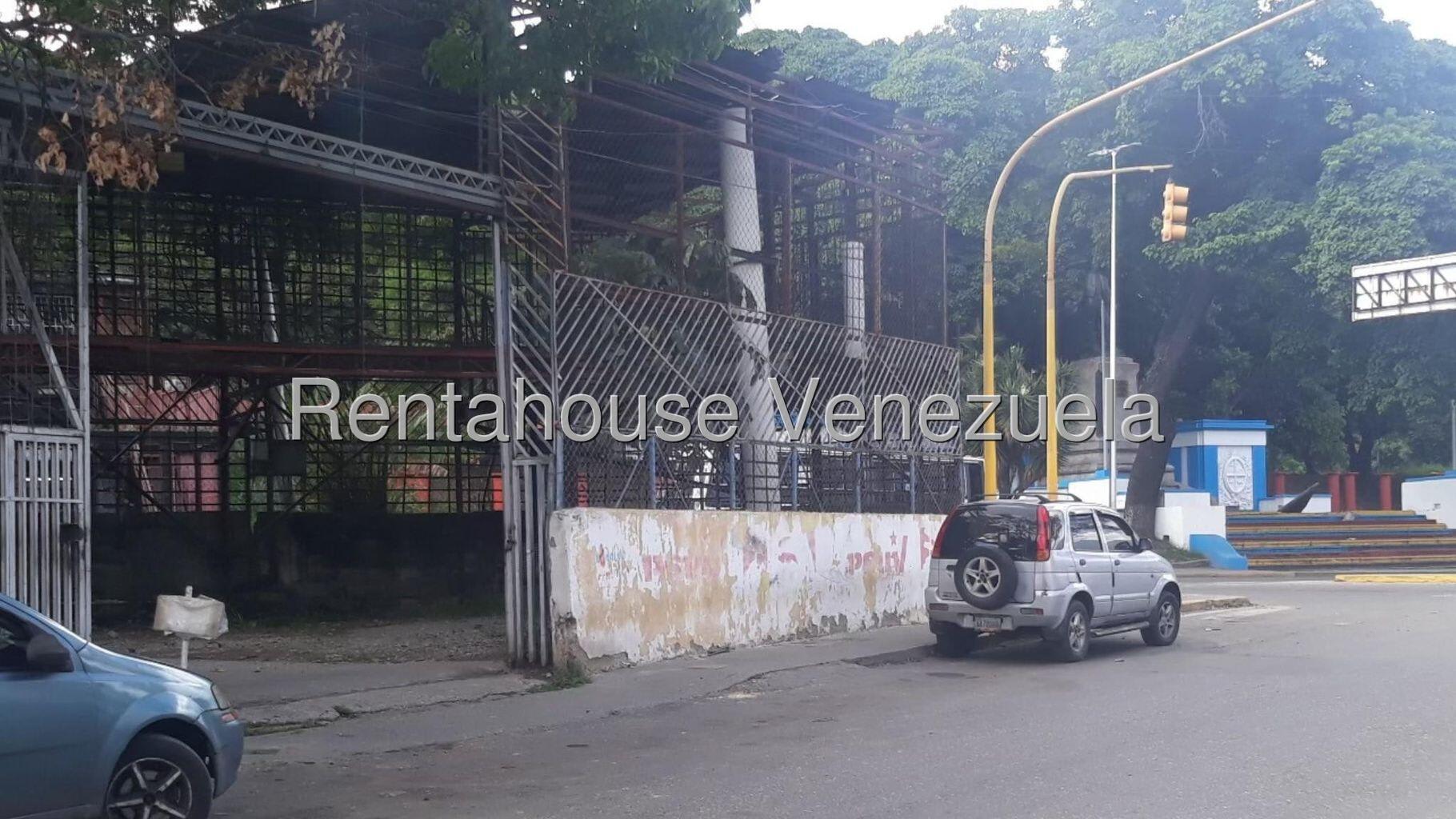 Terreno en venta en Caracas (San Martin), foto 2 de 12