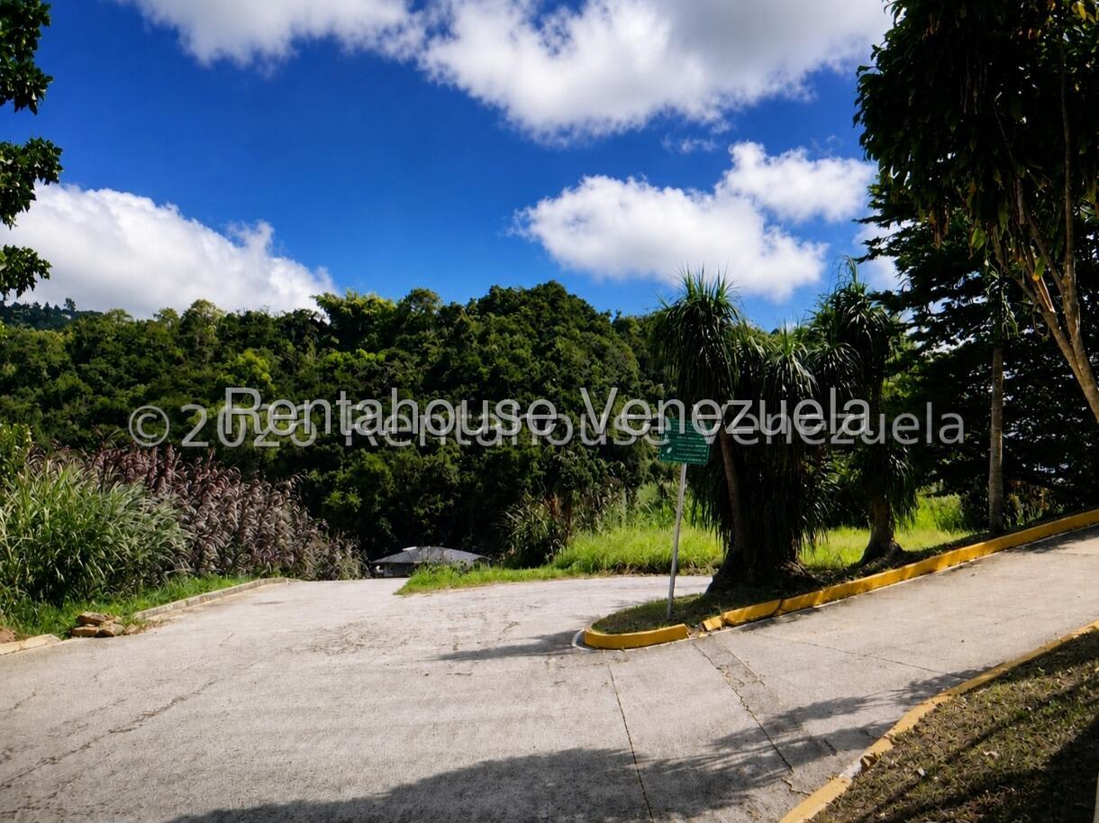 Terreno en venta en Caracas (Villa Nueva Hatillo), foto 2 de 7