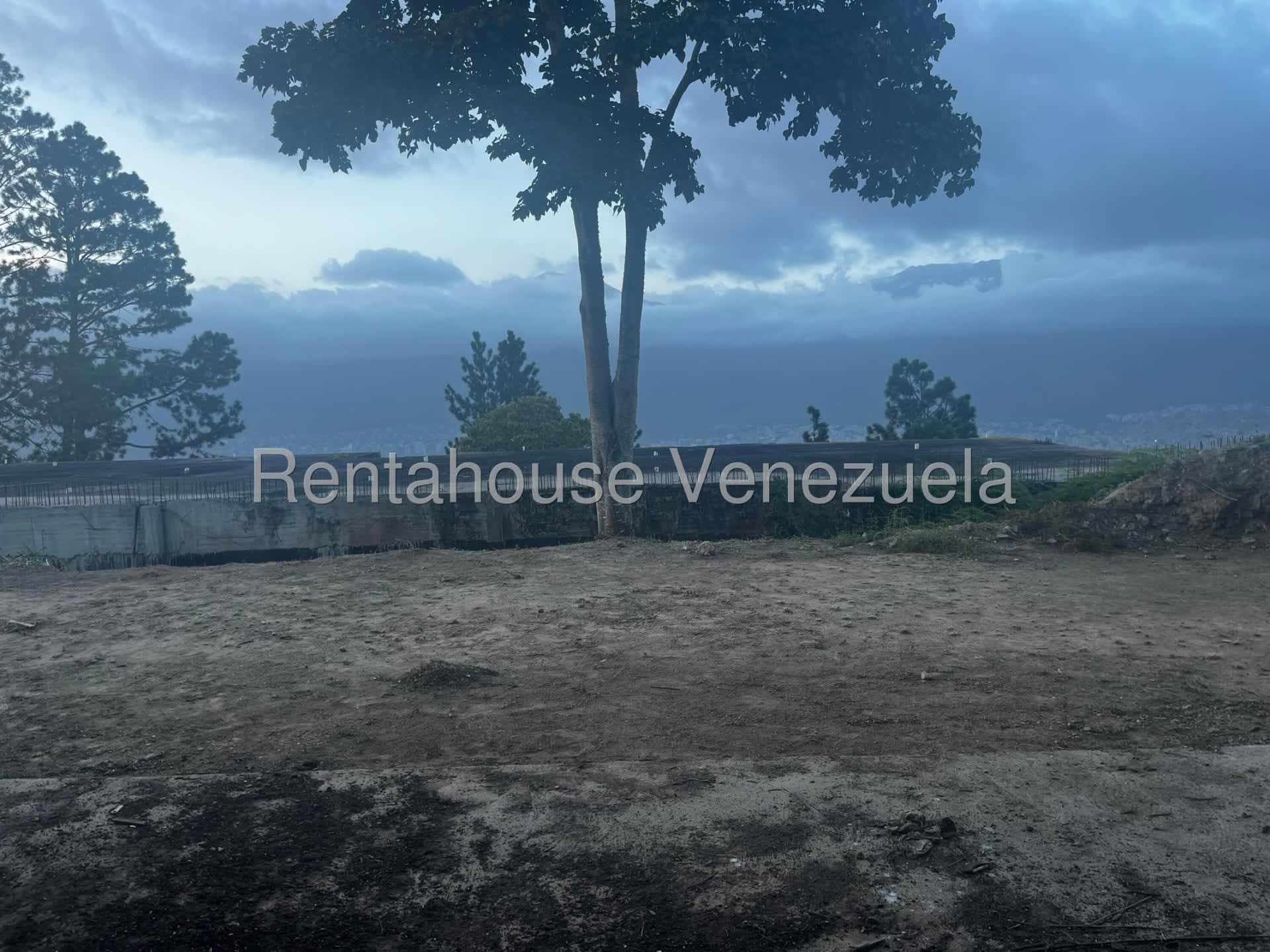 Terreno en venta en Caracas (Alto Hatillo), foto 2 de 9