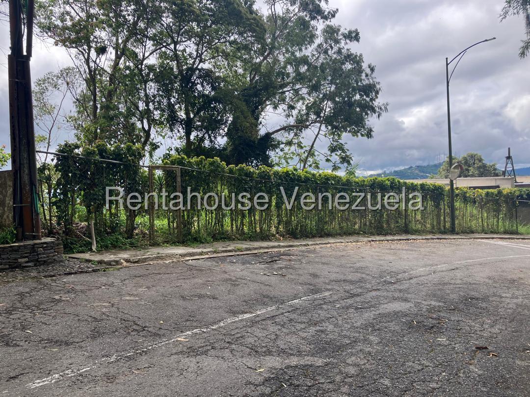 Terreno en venta en Caracas (La Lagunita Country Club), foto 2 de 8
