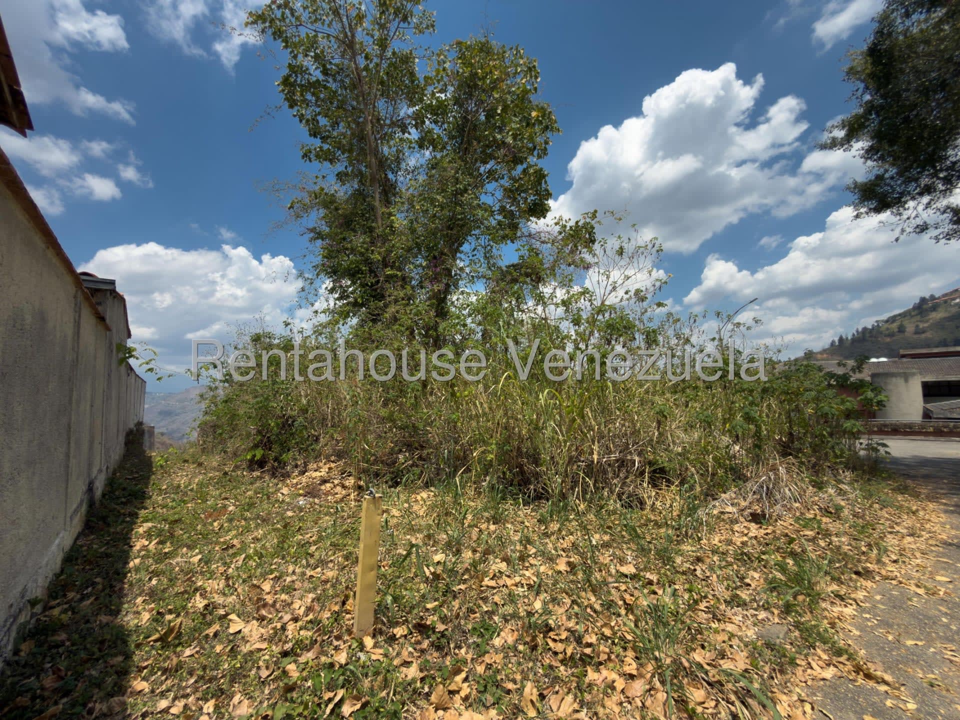 Terreno en venta en Caracas (La Lagunita Country Club), foto 3 de 12