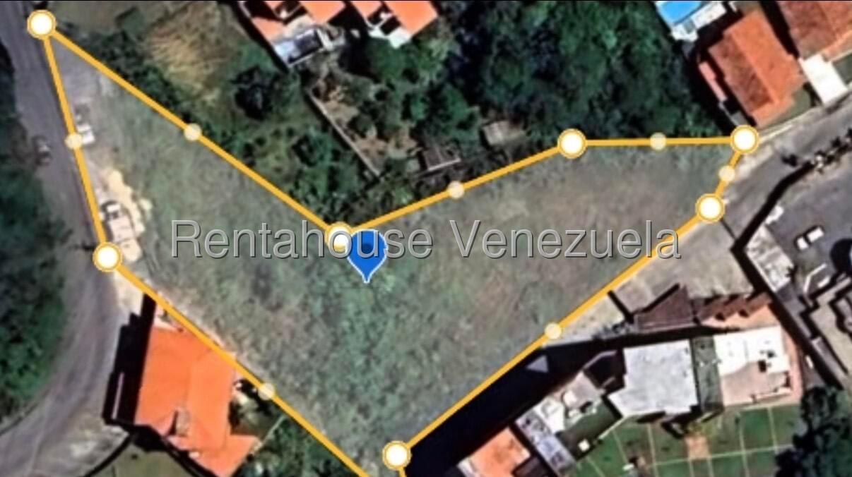 Terreno en venta en Caracas (Lomas de La Lagunita), foto 2 de 12