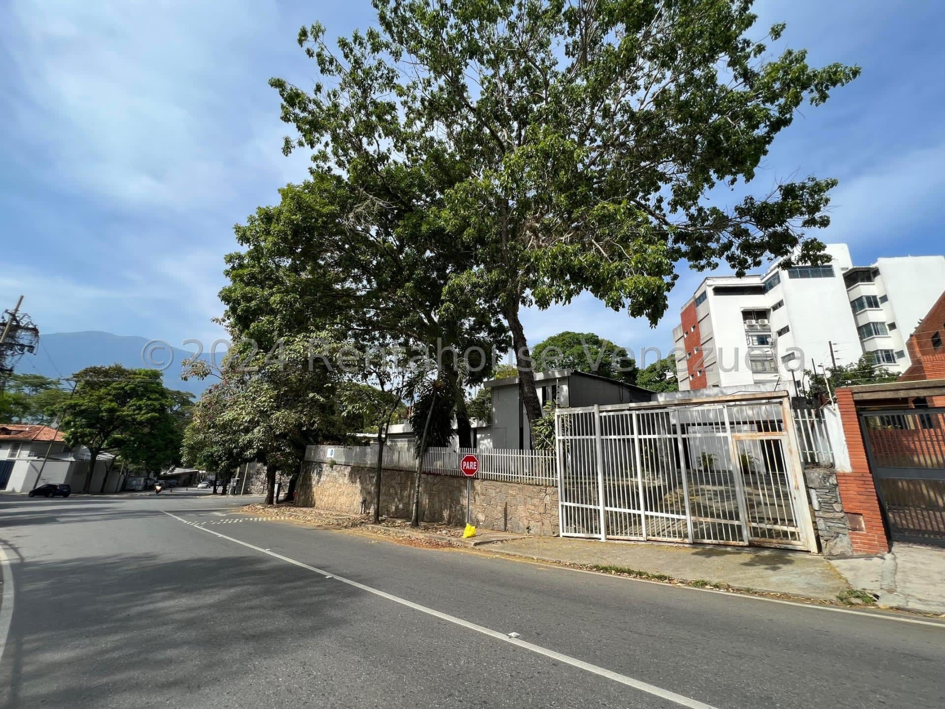Terreno en venta en Caracas (Las Mercedes), foto 3 de 12