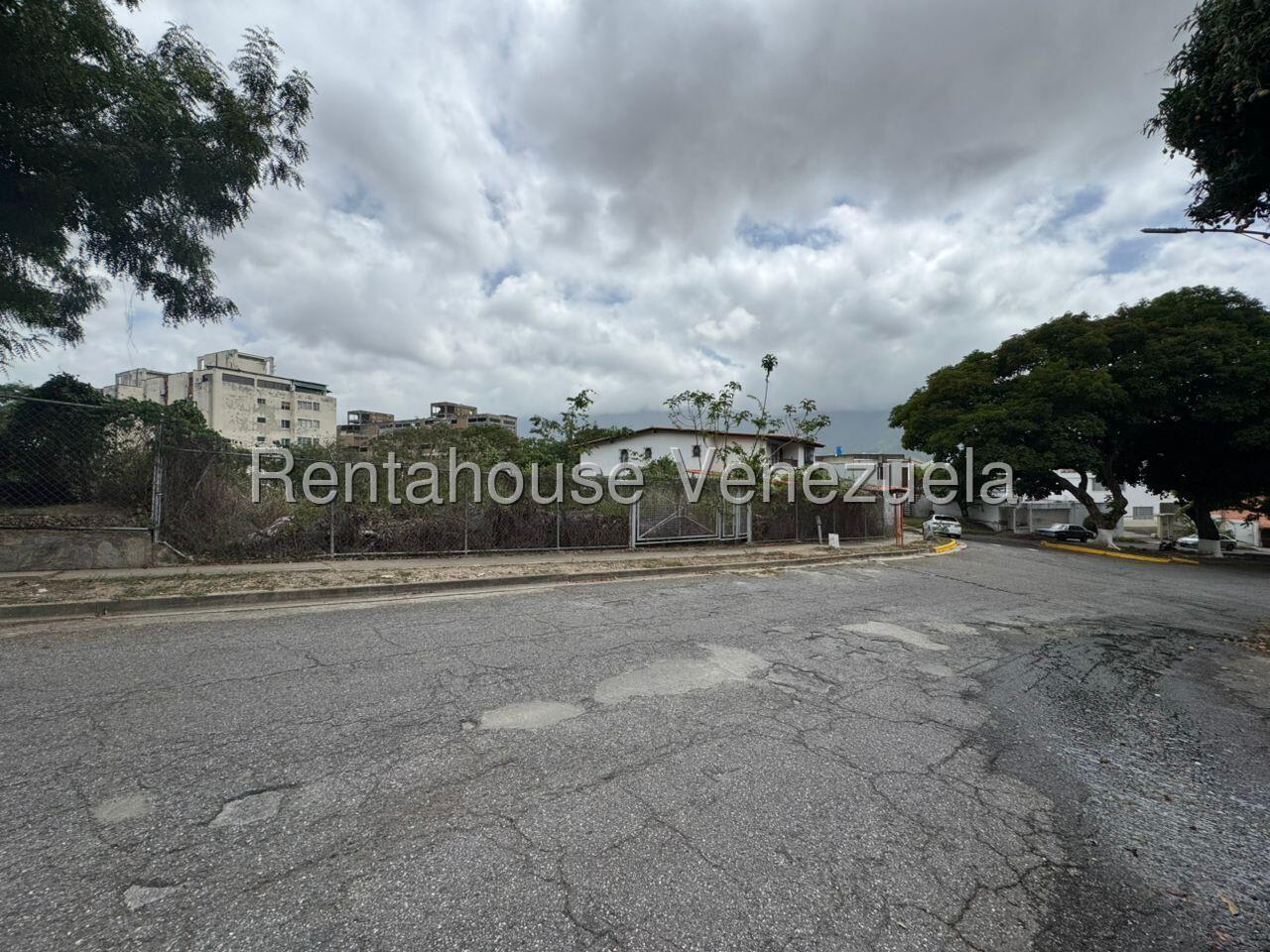 Terreno en venta en Caracas (Colinas de La California), foto 2 de 8