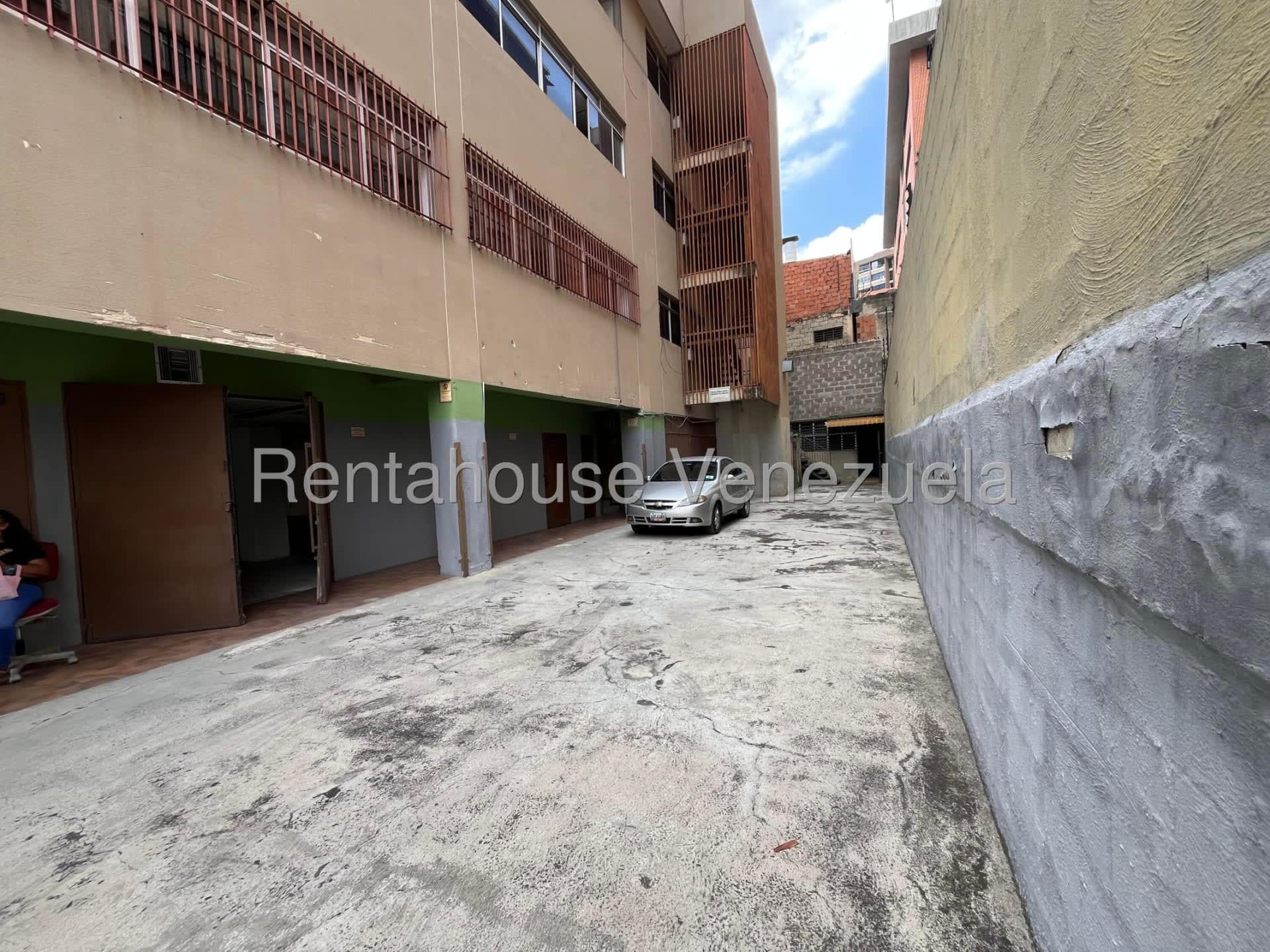 Terreno en venta en Caracas (La Urbina), foto 3 de 12