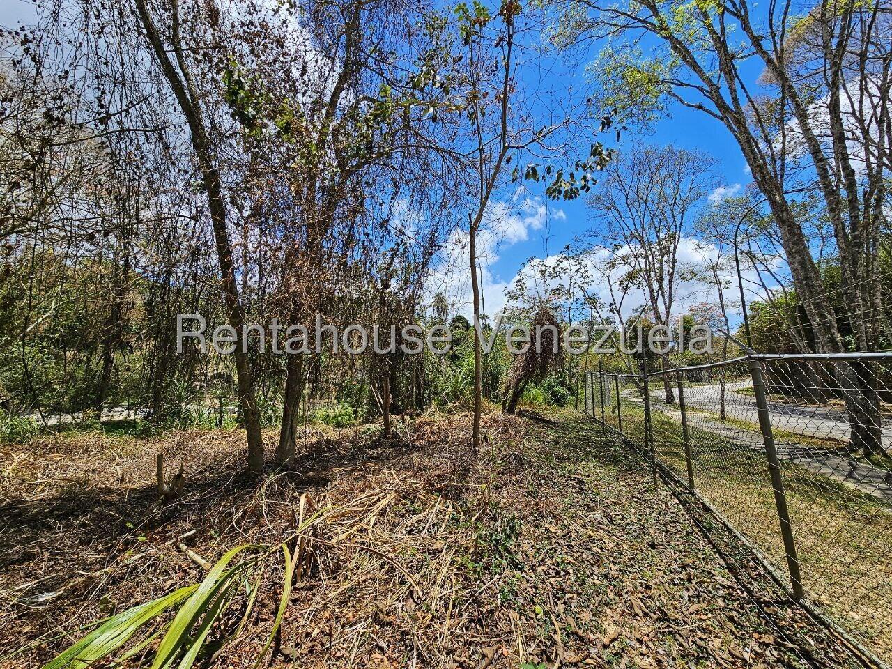 Terreno en venta en Caracas (La Lagunita Country Club), foto 2 de 12