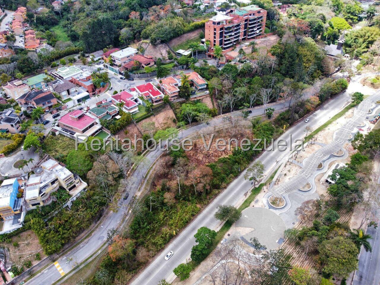 Terreno en venta en Caracas (La Lagunita Country Club), foto 1 de 12
