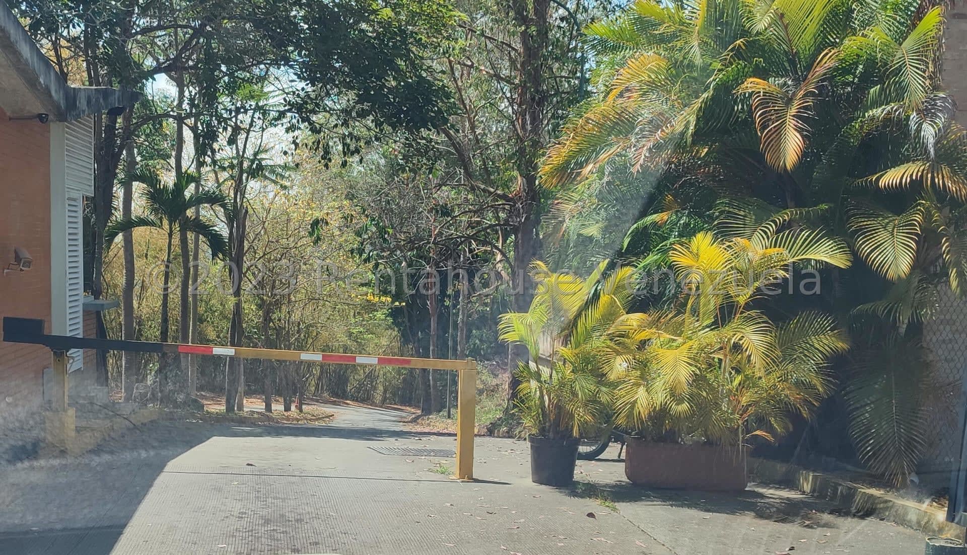 Terreno en venta en Caracas (El Hatillo), foto 1 de 11