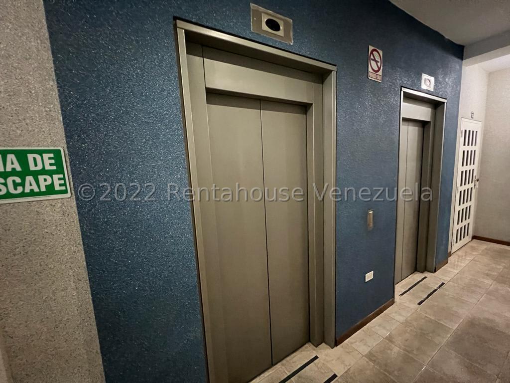 Local comercial en venta en Caracas (Las Delicias de Sabana Grande), foto 3 de 12