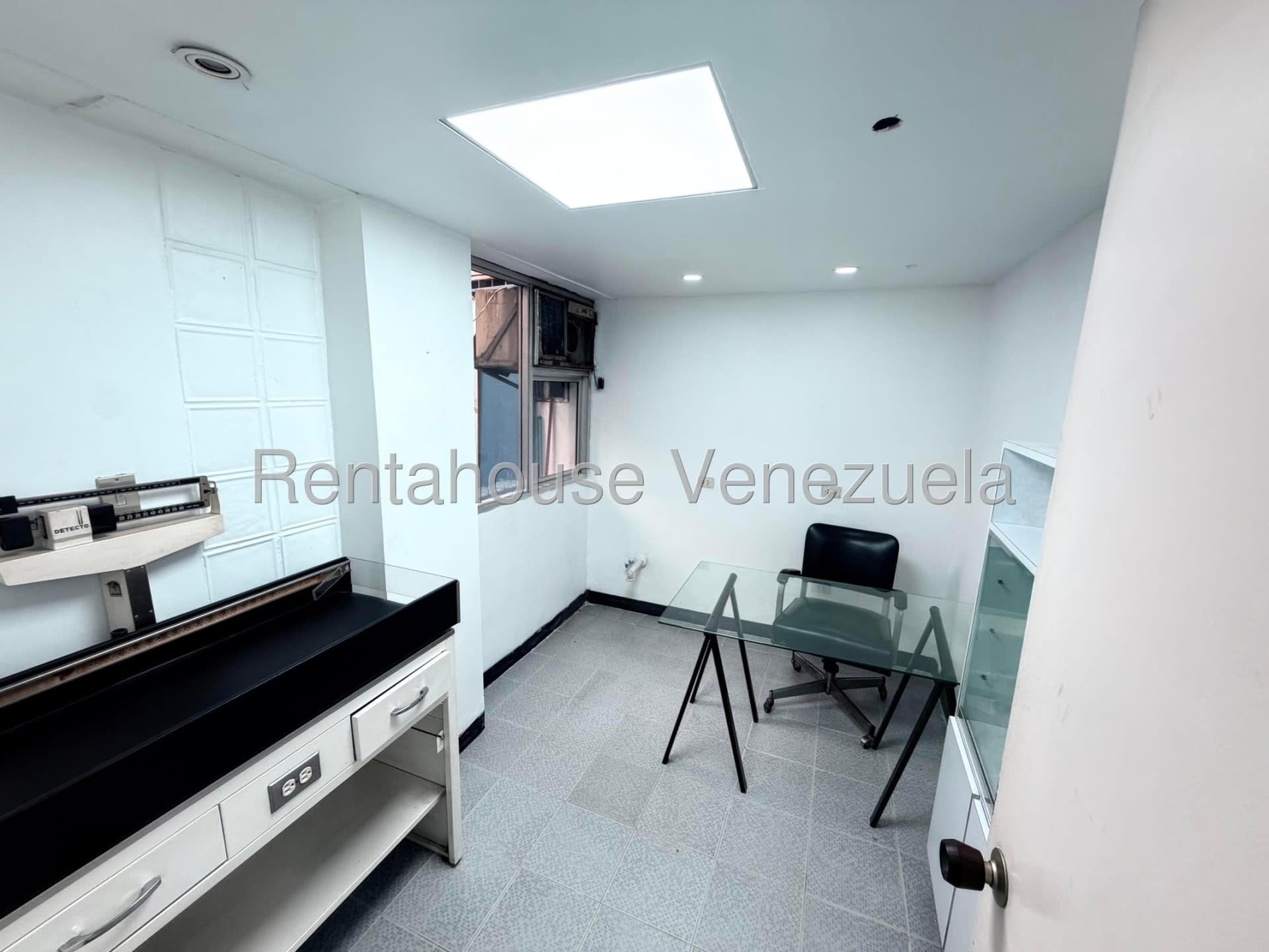 Local comercial en alquiler en Caracas (El Marques), foto 3 de 12