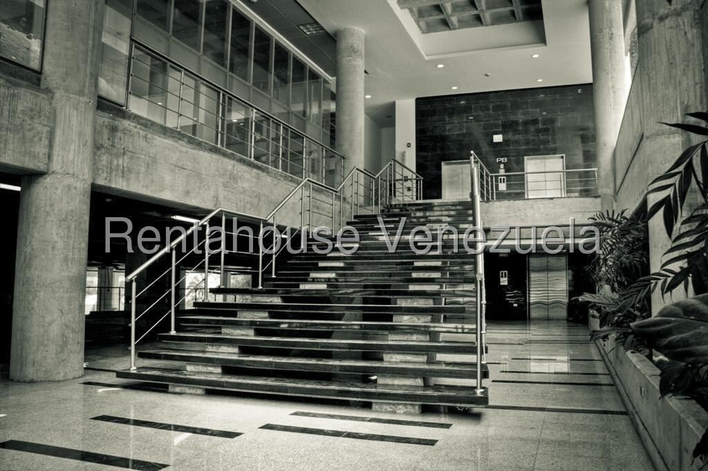 Local comercial en alquiler en Caracas (La Trinidad), foto 1 de 12