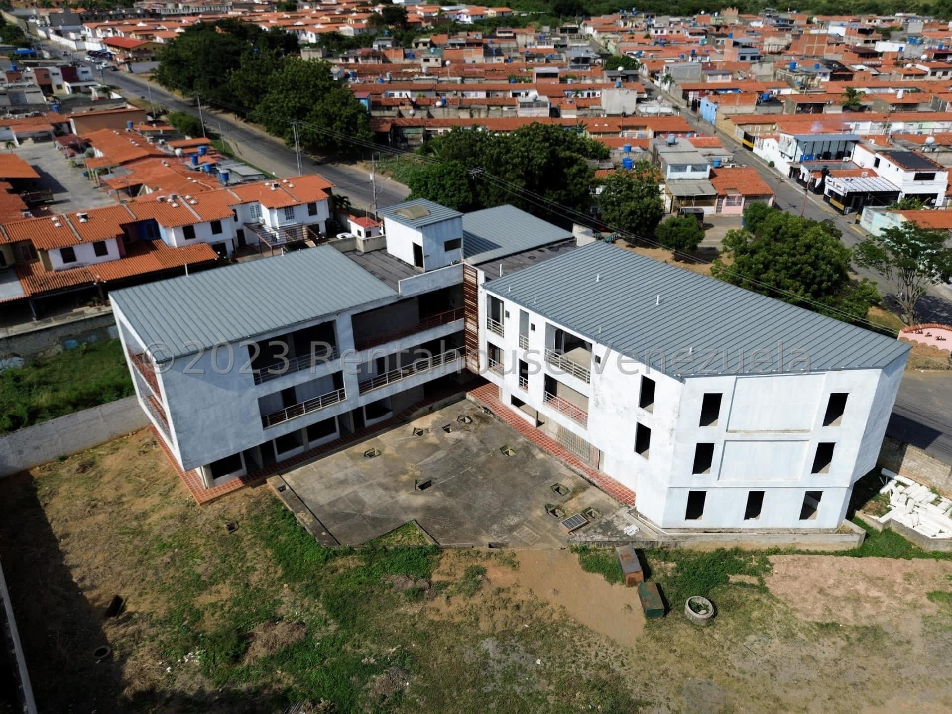 Local comercial en venta en Cabudare (La Piedad Norte), foto 1 de 12