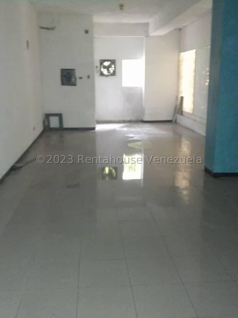 Local comercial en venta en Los Teques (El Trigo), foto 2 de 4