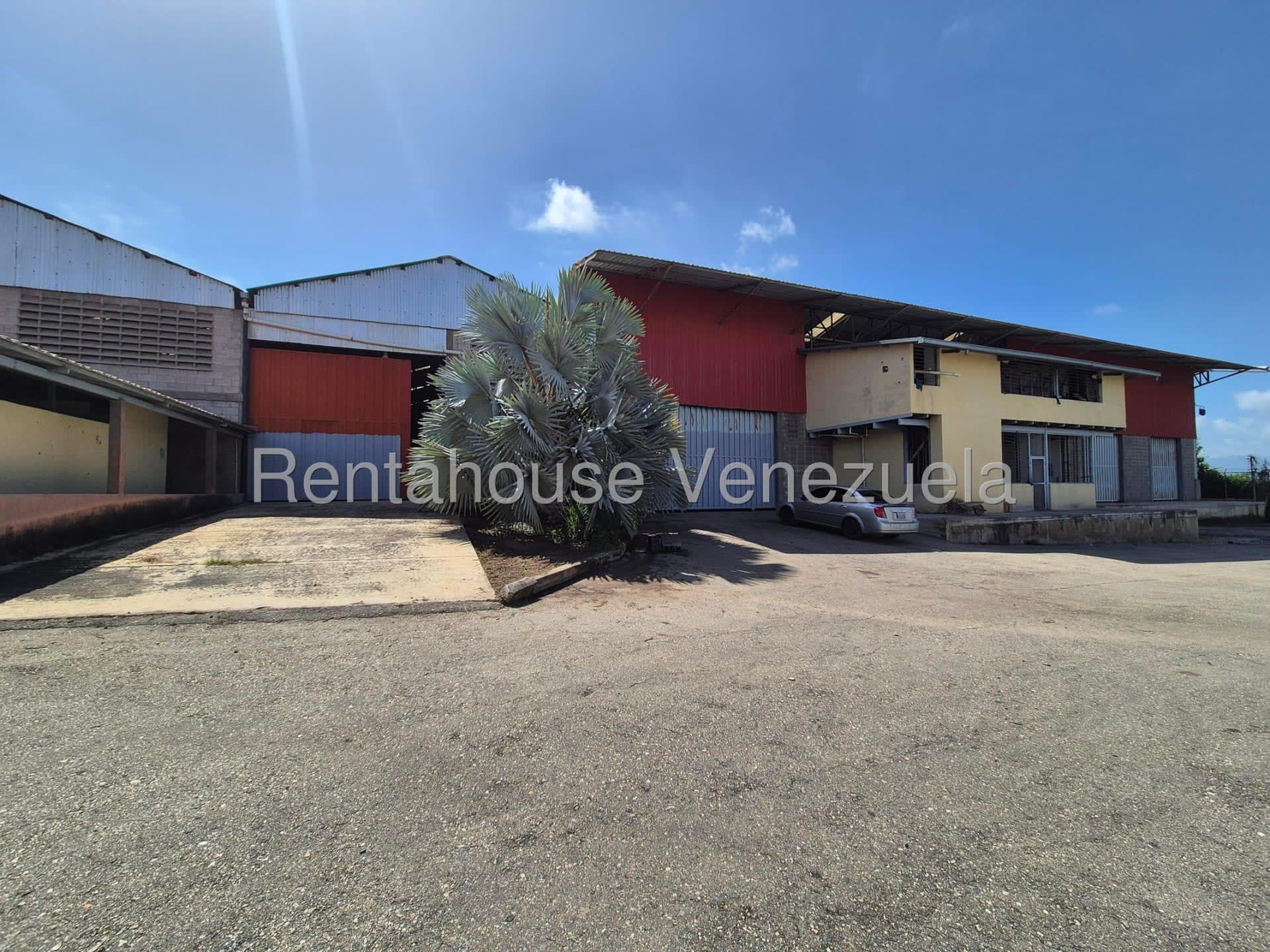 Local comercial en venta en Barquisimeto (Zona Industrial 2), foto 1 de 12