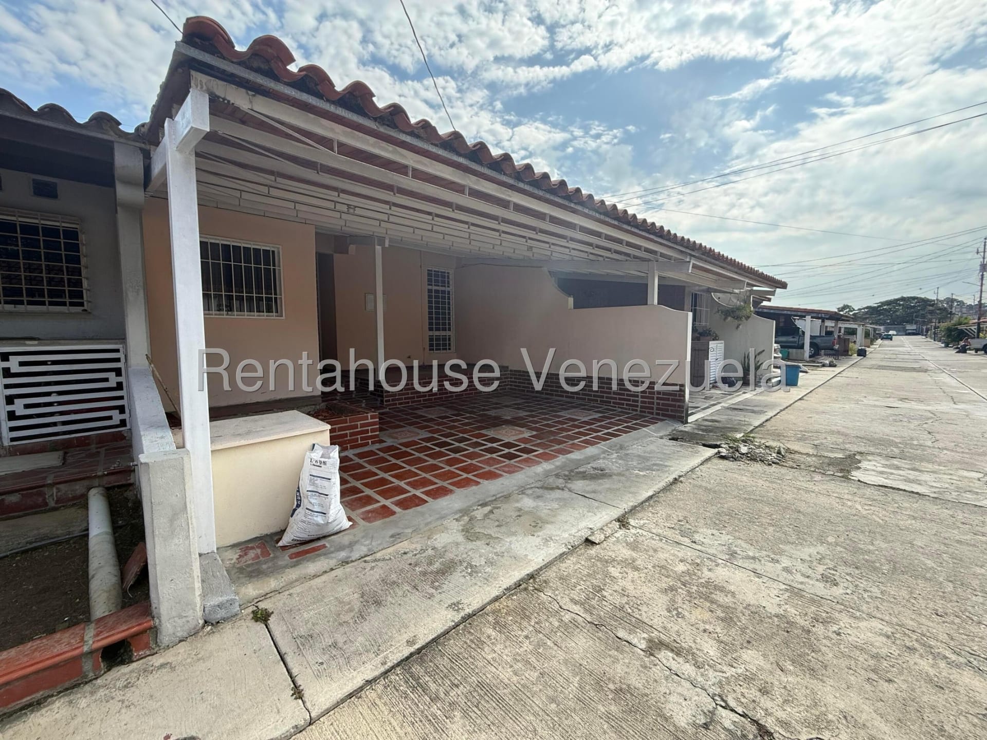 Casa en venta en Barquisimeto (La Mora), foto 3 de 12