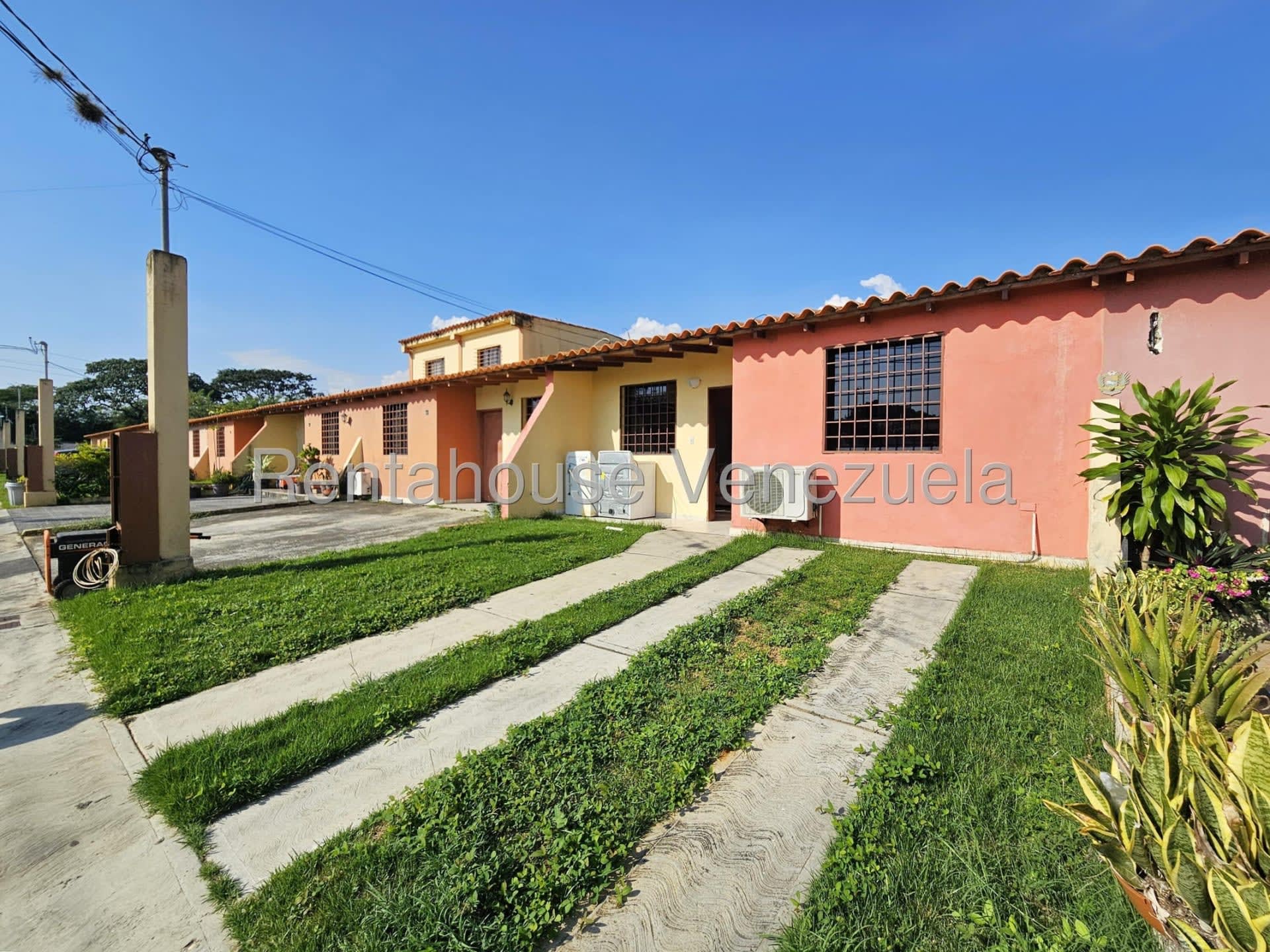 Casa en venta en Cabudare (La Montanita), foto 1 de 12