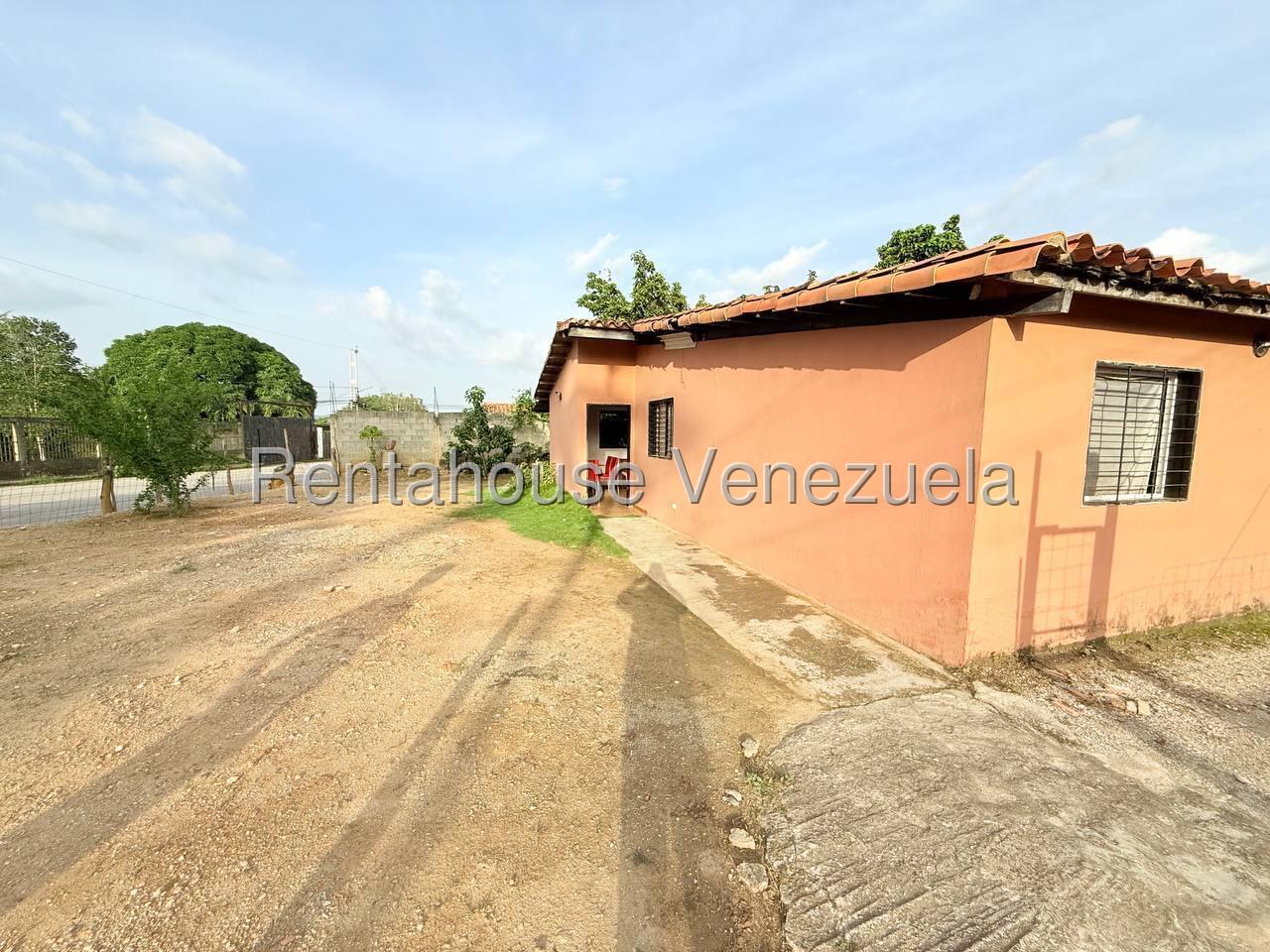 Casa en venta en Cabudare (El Valle), foto 2 de 12