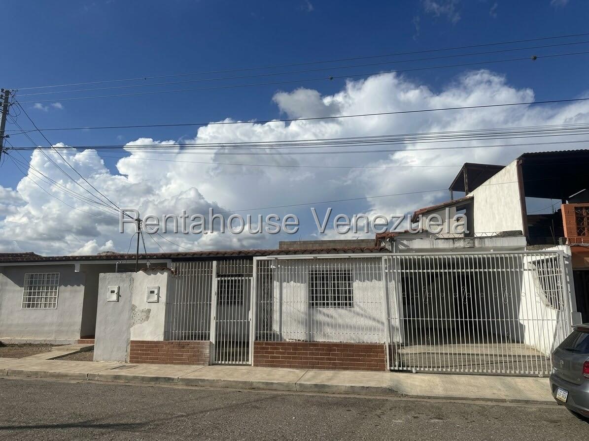 Casa en venta en Barquisimeto (Parroquia El Cuji), foto 4 de 12