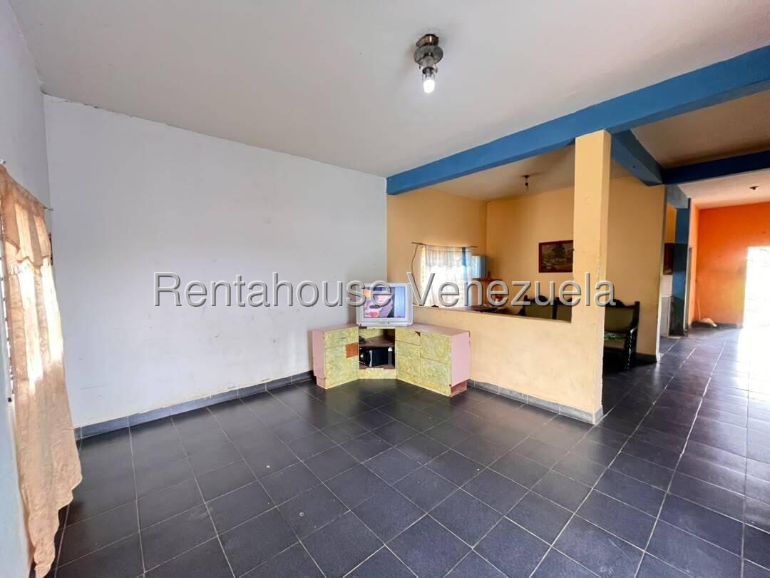 Casa en venta en Barquisimeto (Parroquia Tamaca), foto 3 de 12