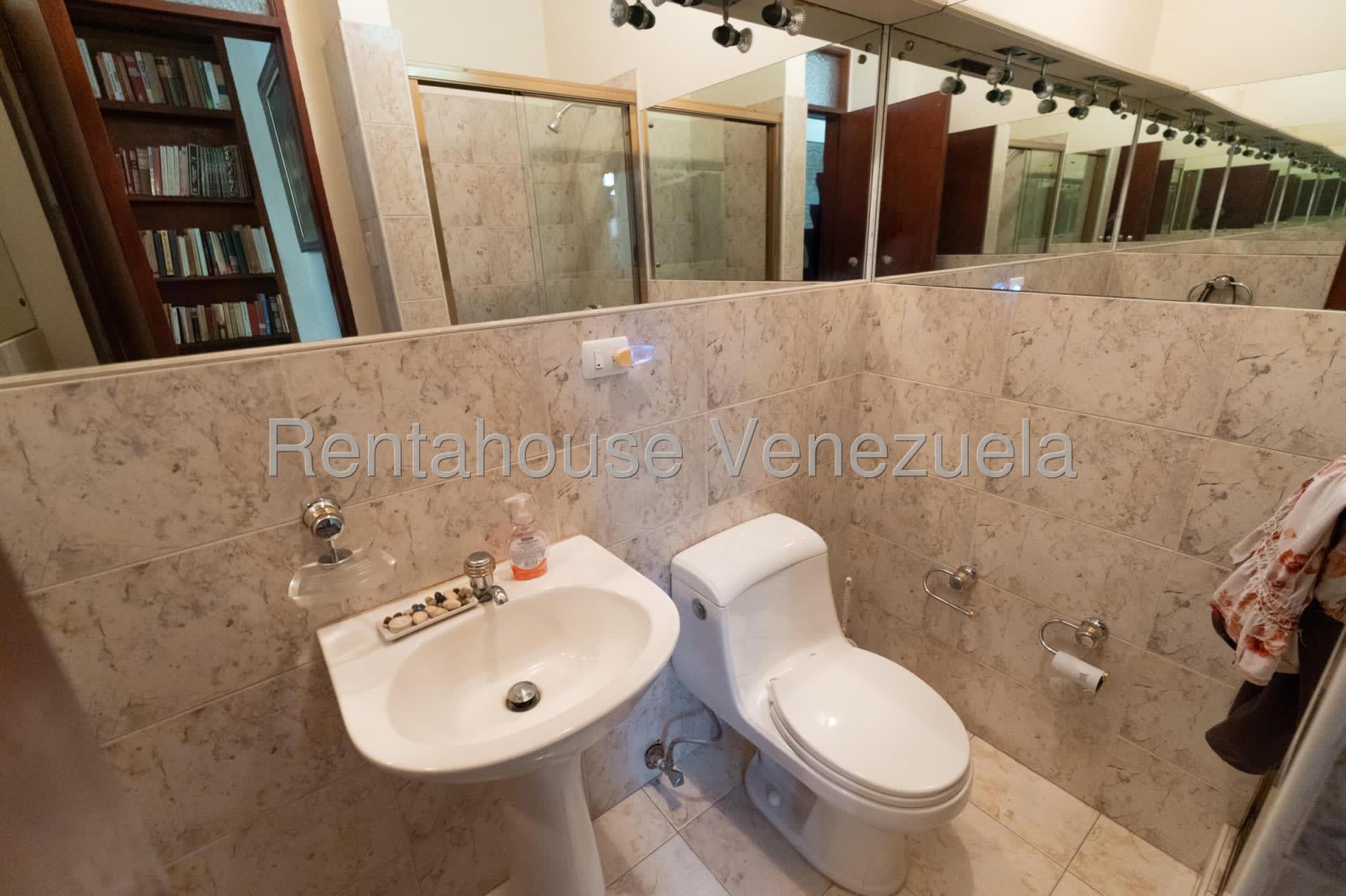 Casa en venta en Caracas (El Cafetal), foto 4 de 12