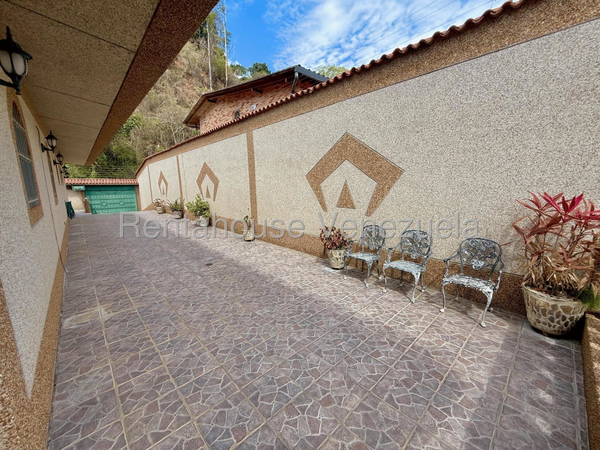 Casa en venta en Caracas (El Cafetal), foto 2 de 12