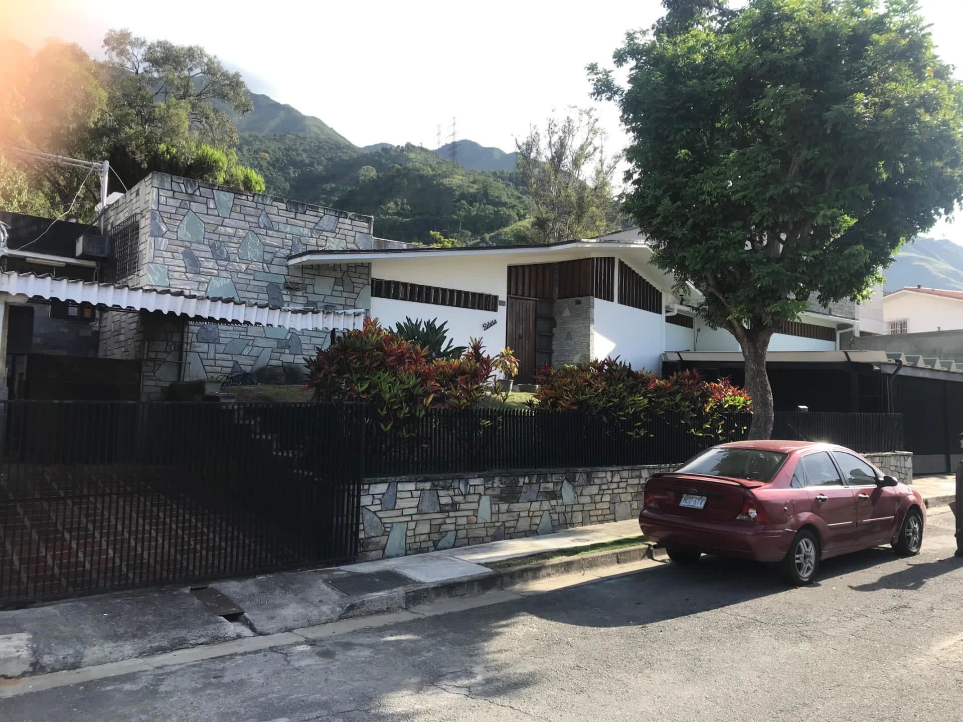 Casa en venta en Caracas (El Marques), foto 2 de 12