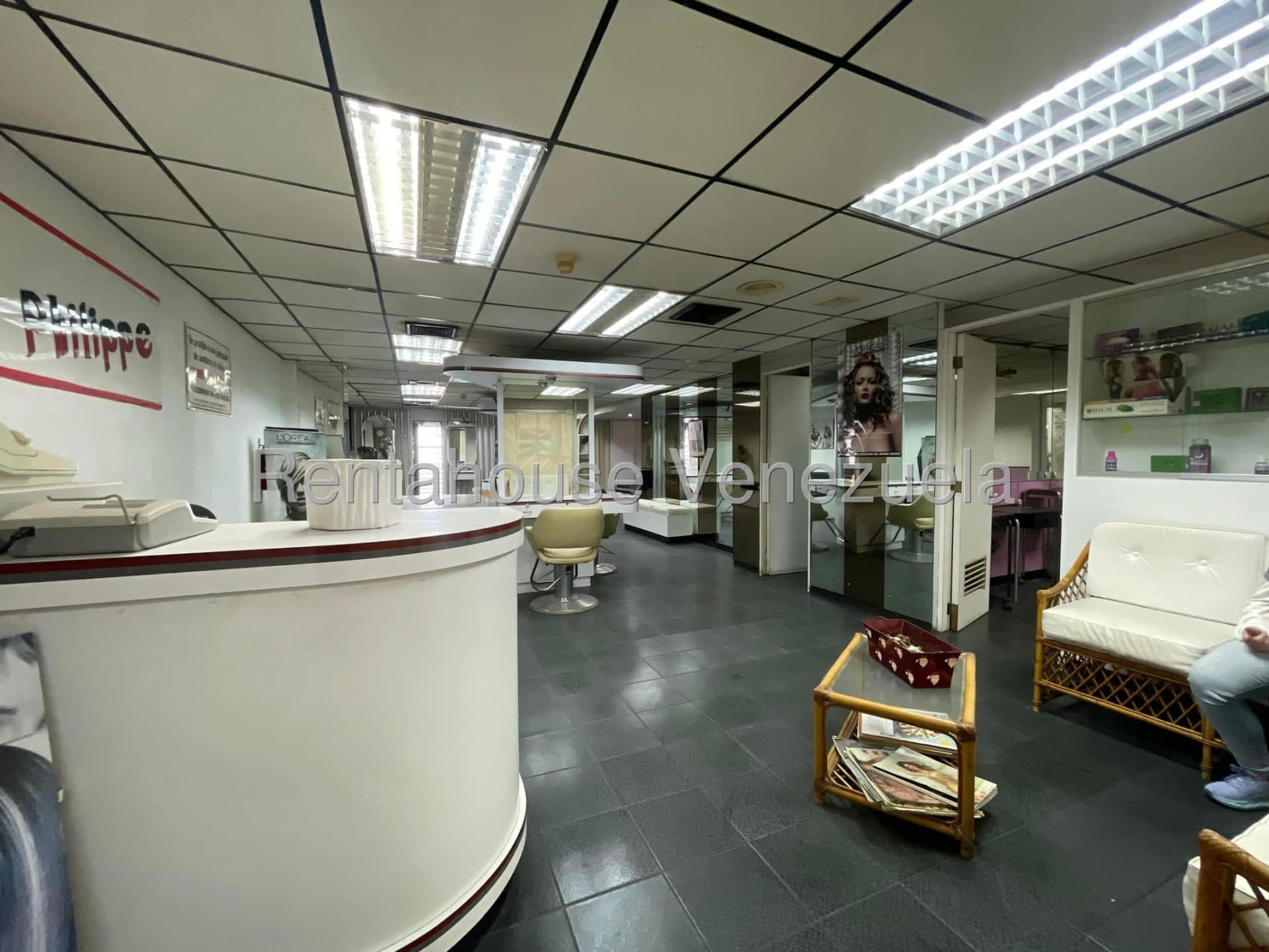 Local comercial en venta en Caracas (Prados del Este), foto 2 de 12