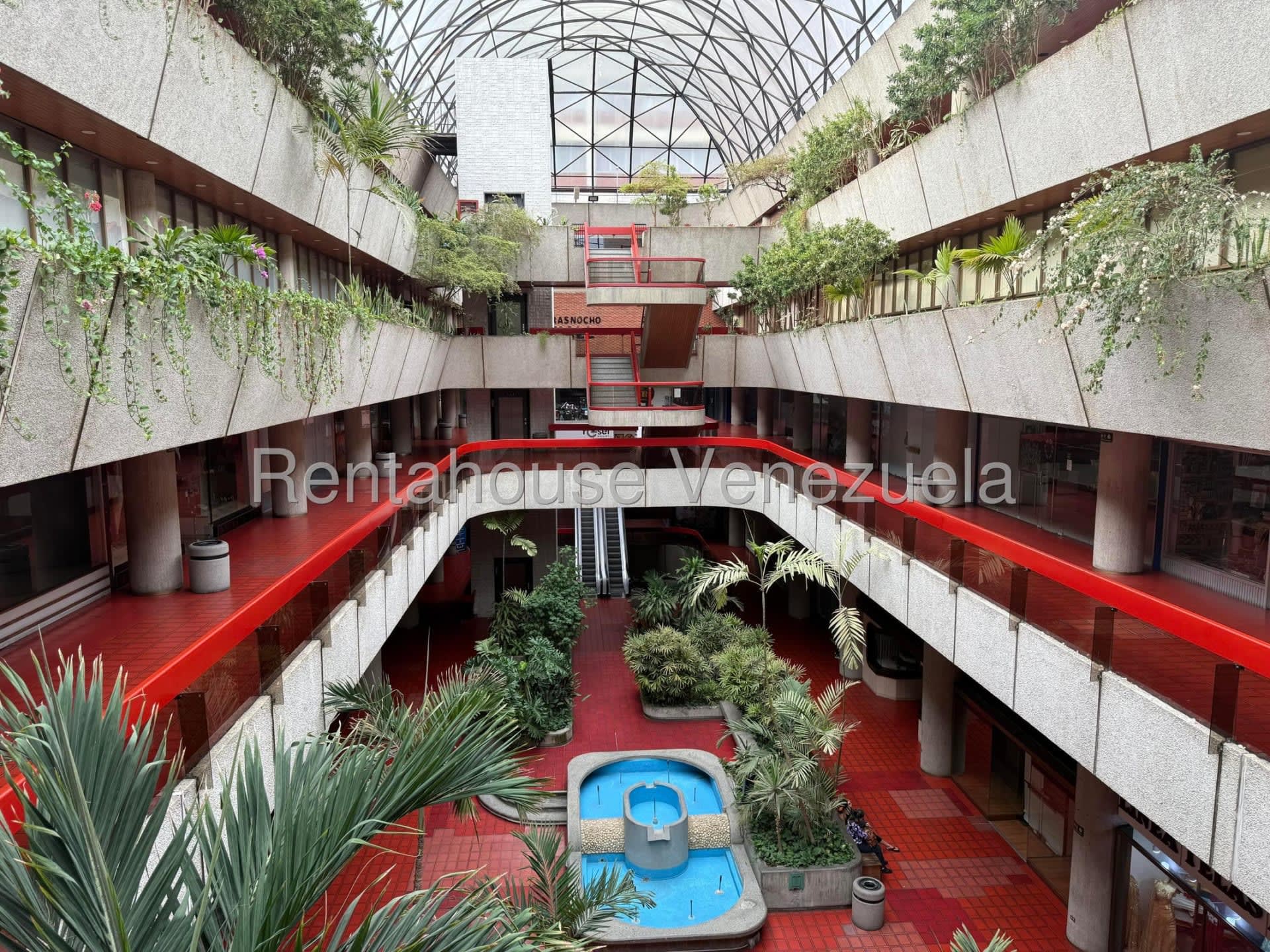 Local comercial en venta en Caracas (Las Mercedes), foto 3 de 12
