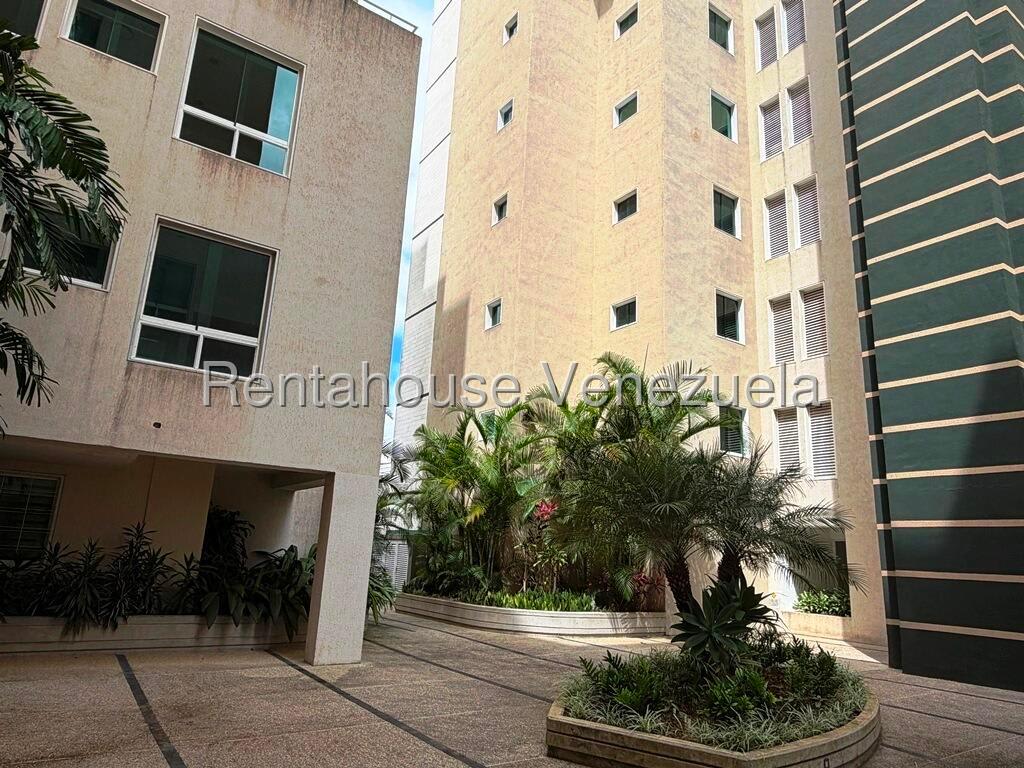 Apartamento en alquiler en Caracas (La Lagunita Country Club), foto 2 de 12