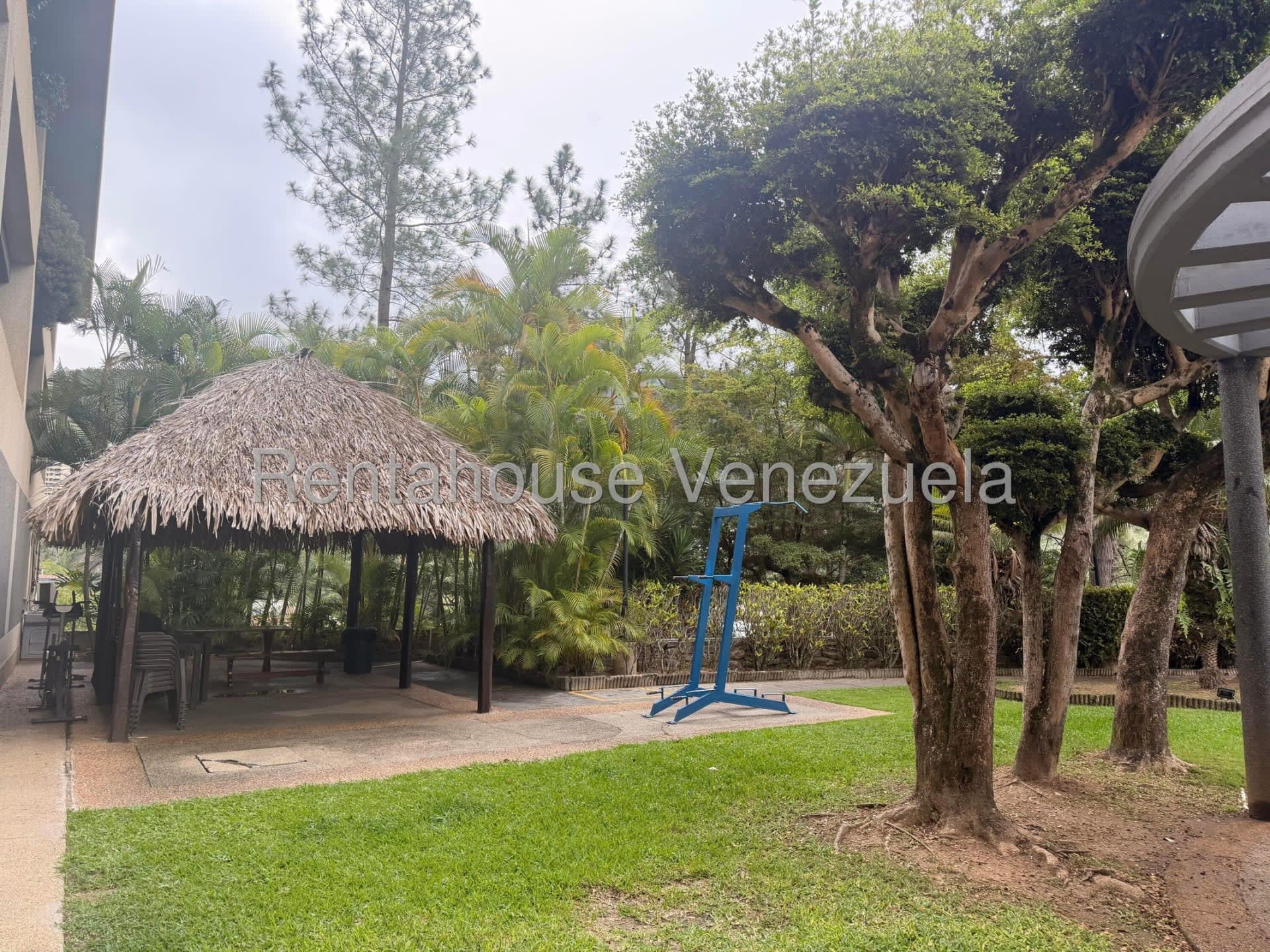 Apartamento en alquiler en Caracas (Las Esmeraldas), foto 2 de 12