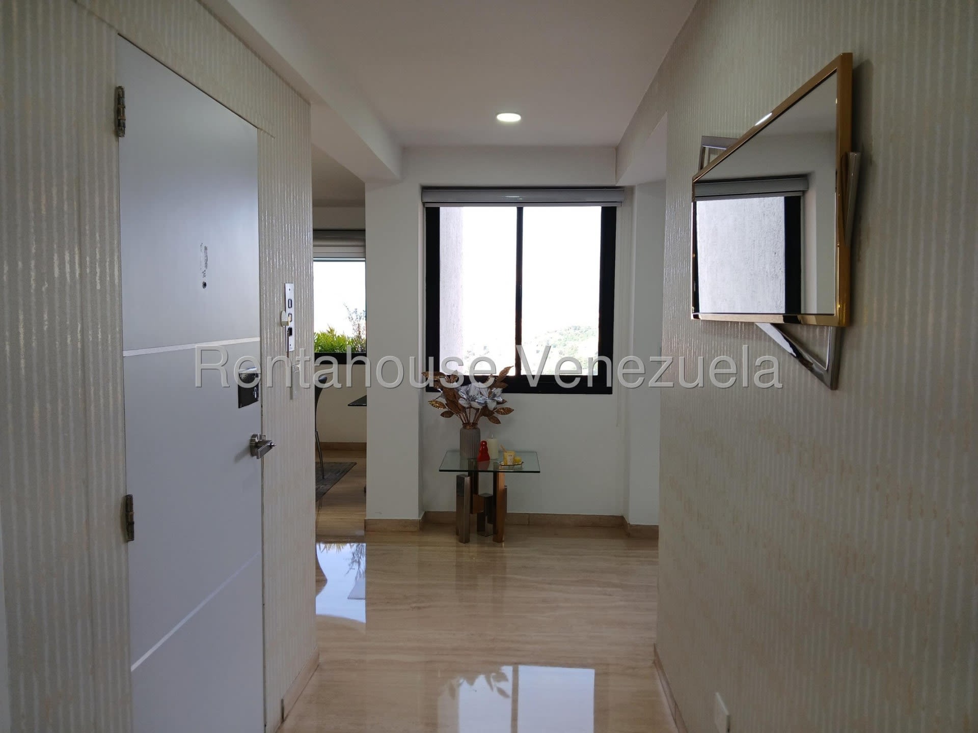 Apartamento en alquiler en Caracas (Colinas de Valle Arriba), foto 2 de 12
