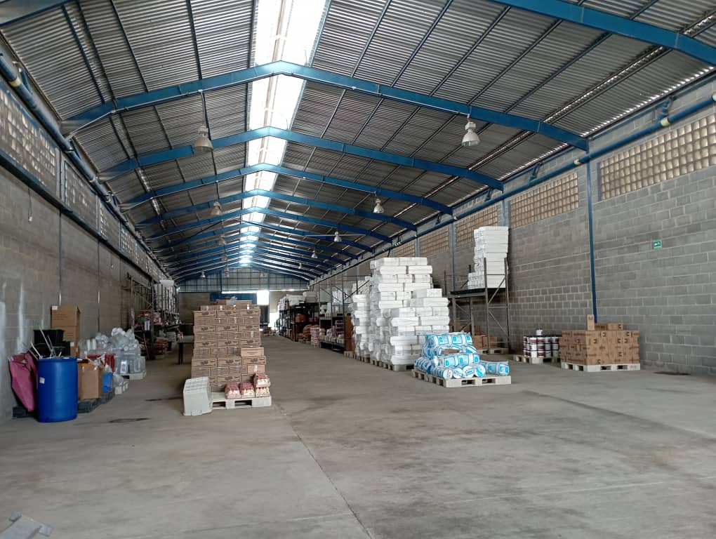 Galpón zona industrial 3