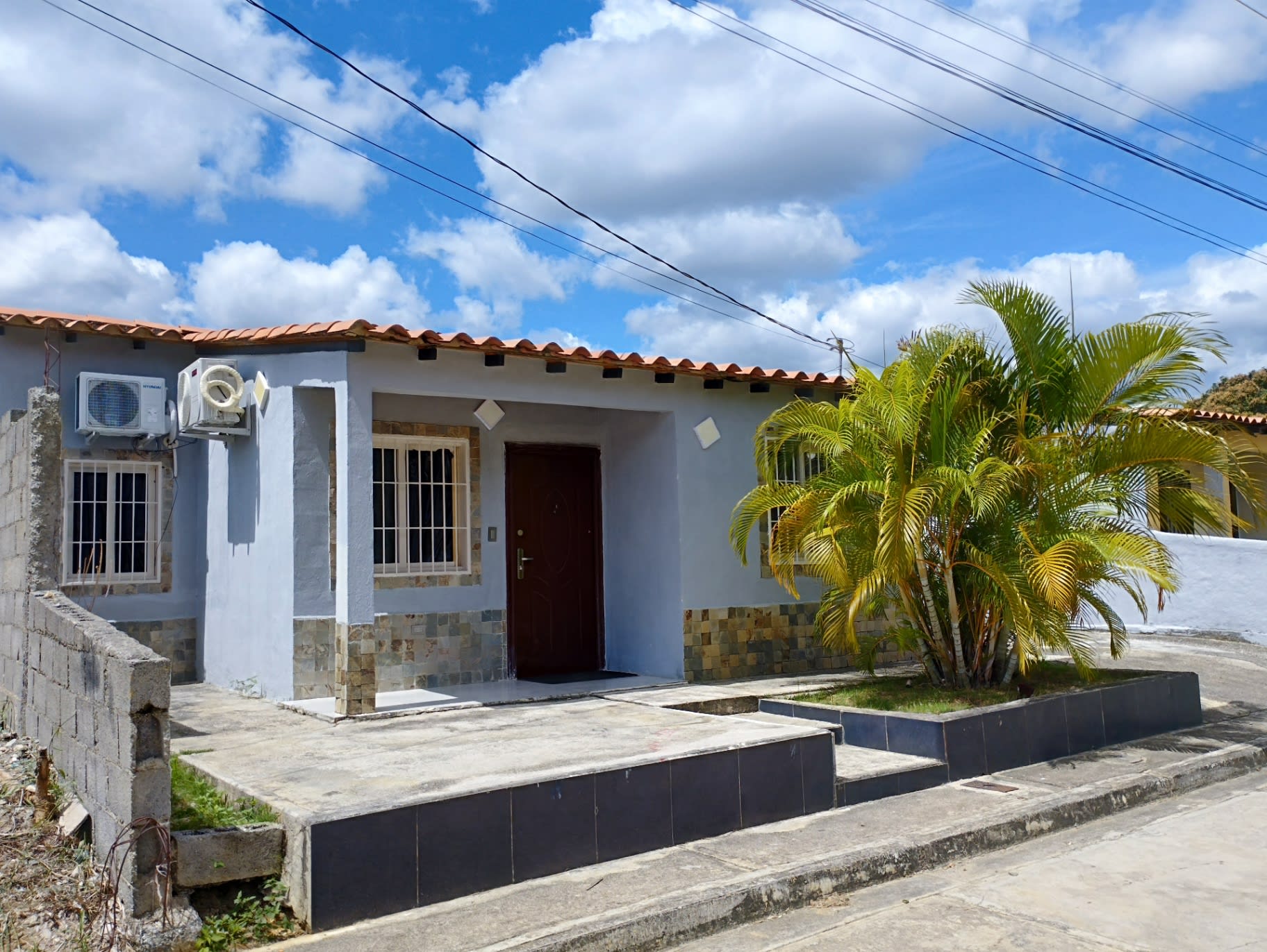 Sky Group Elegance Vende Casa en la Piedad Norte Cabudare Urb. La Teura
