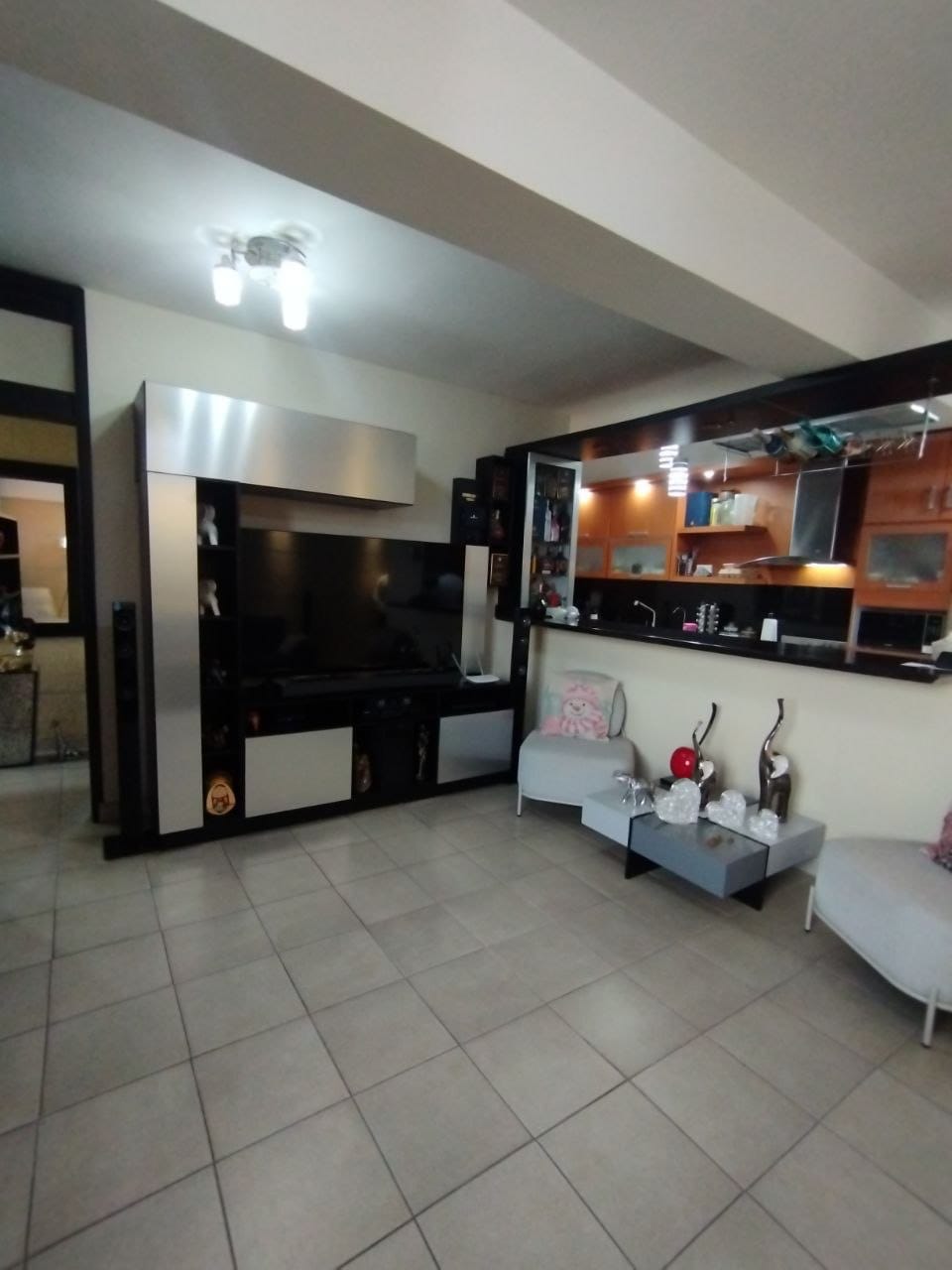 Foto 5 de Hermoso y moderno apartamento en venta ubicado en el Centro-Oeste de Barquisimeto, Res. Doña Laura