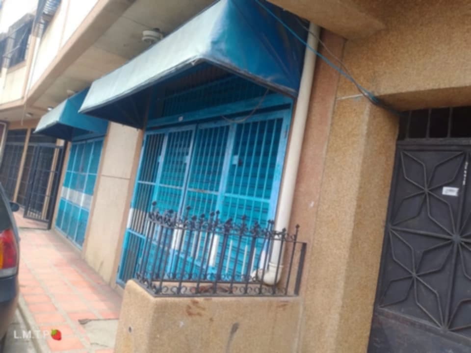Foto 4 de Venta de local 166mts2 con licorería en su interior higuerote