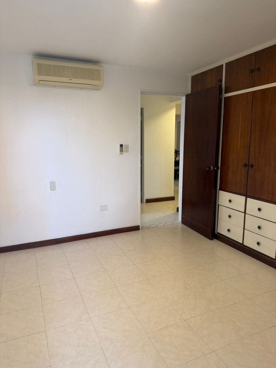 Foto 4 de Apartamento en venta ubicado en la Urb. Nueva Segovia